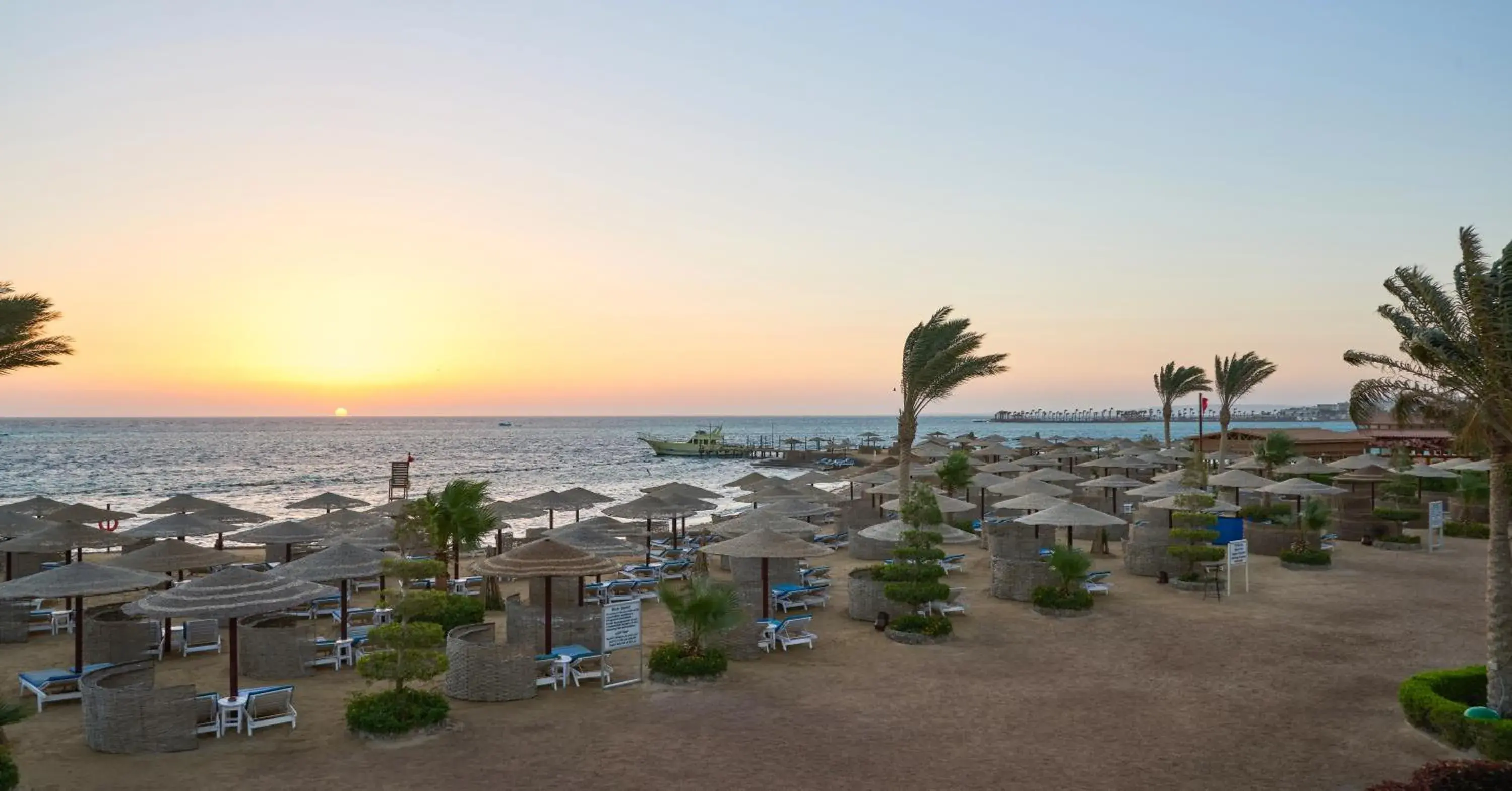 Beach in Sea Star Beau Rivage Hotel