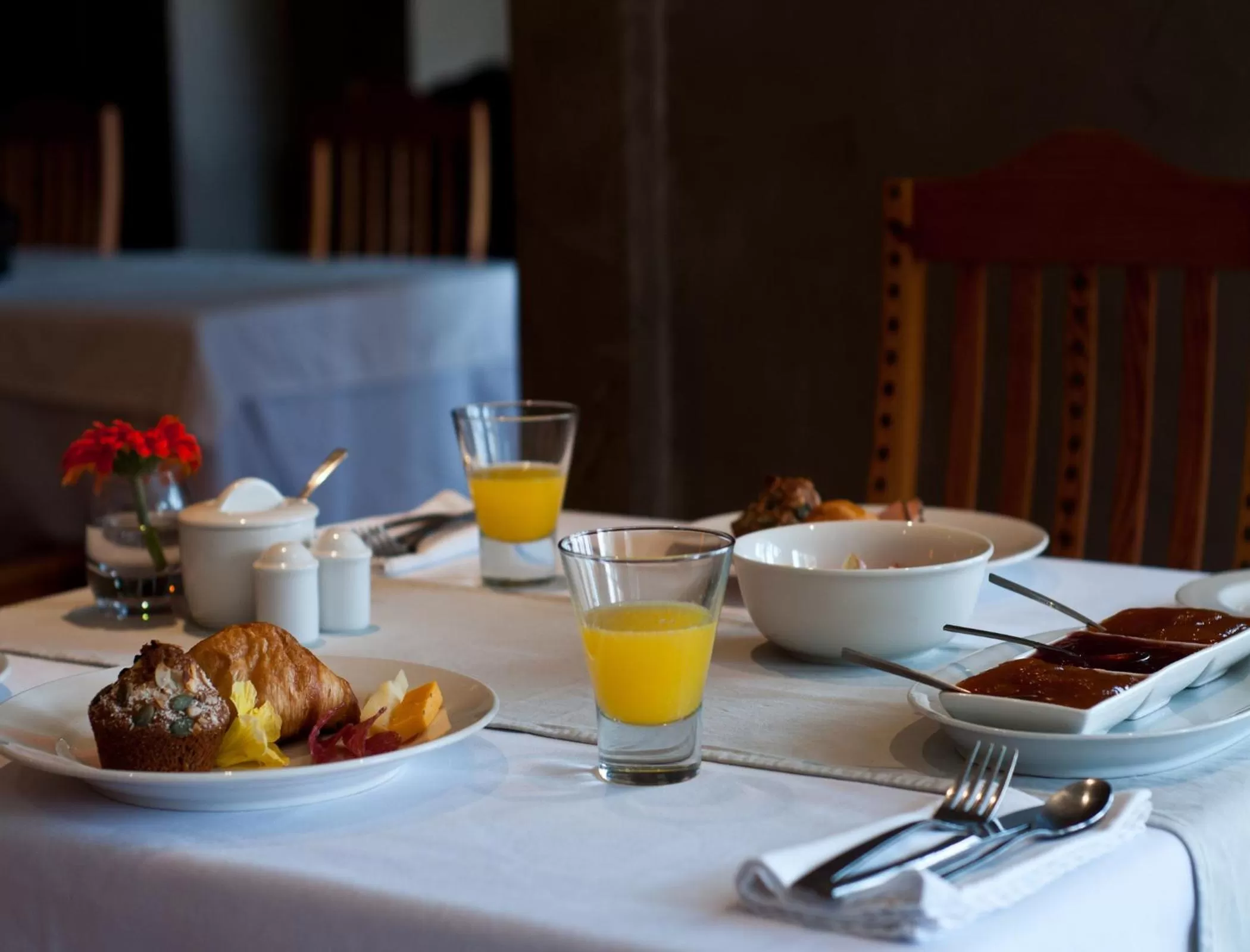 Food in Singa Lodge - Lion Roars Hotels & Lodges