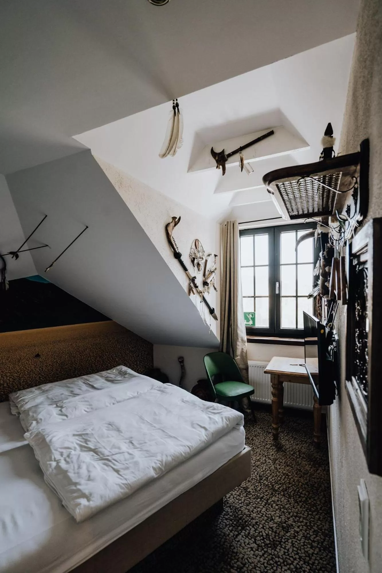 Bed in Road Stop Wuppertal