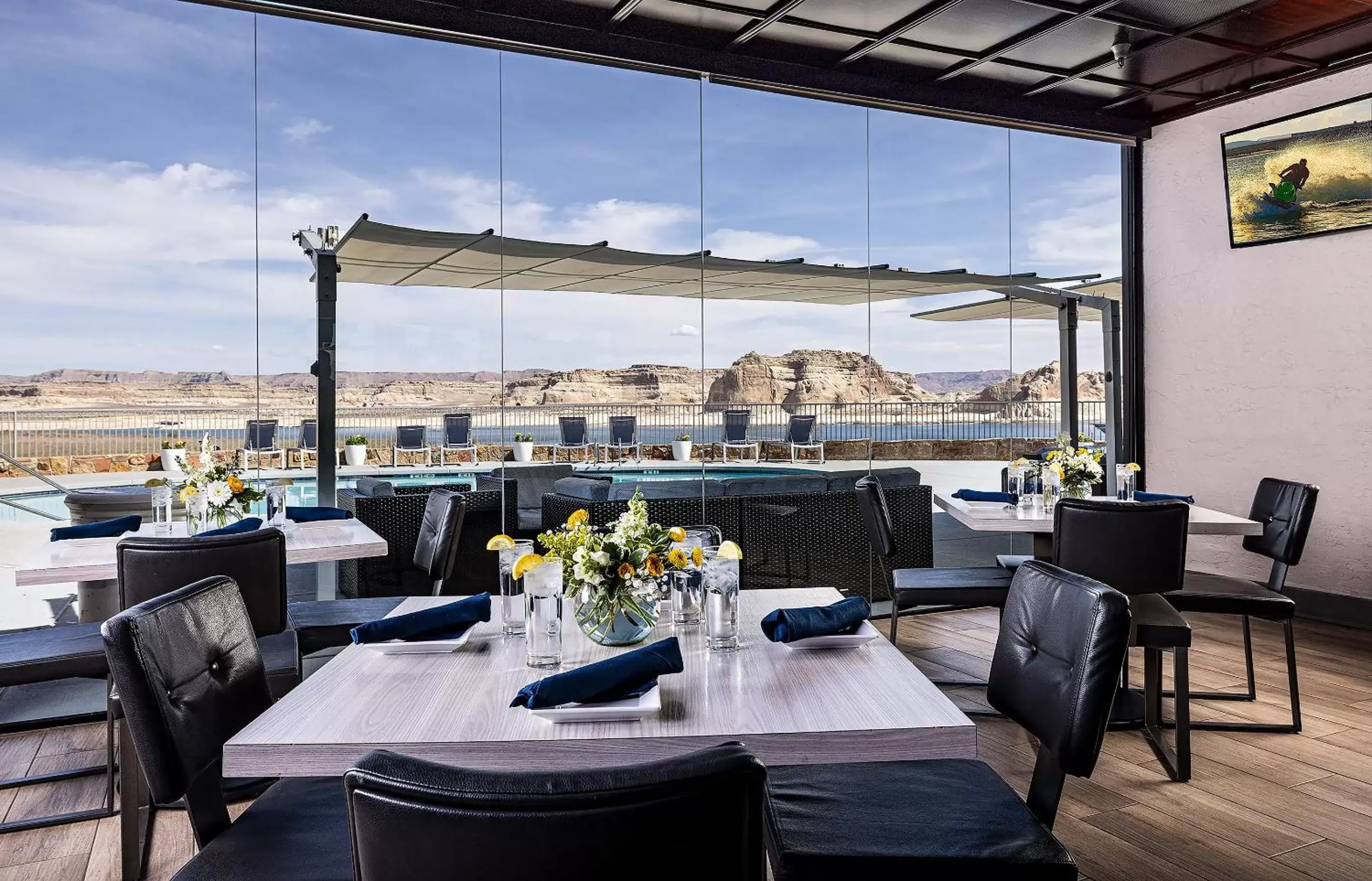 Restaurant/Places to Eat in Lake Powell Resort