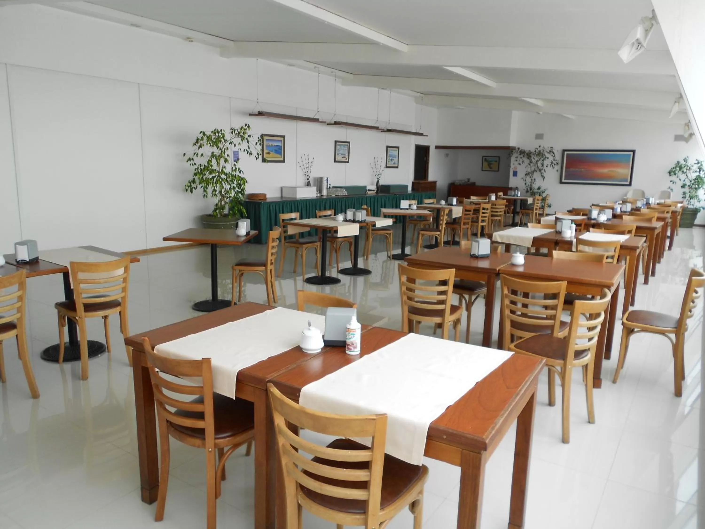 Breakfast in La Foret