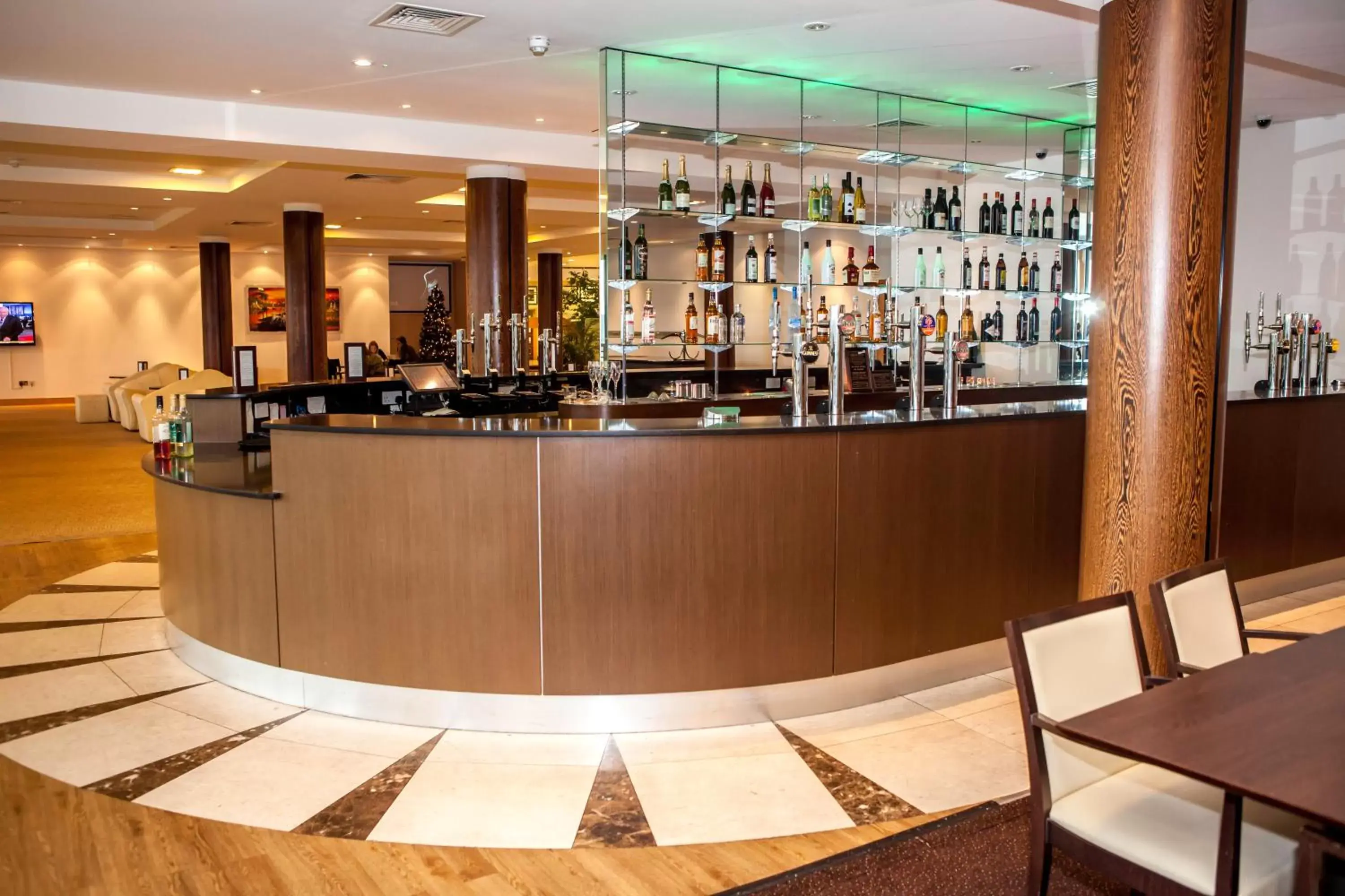 Lounge or bar, Lounge/Bar in East Sussex National Hotel, Golf Resort & Spa