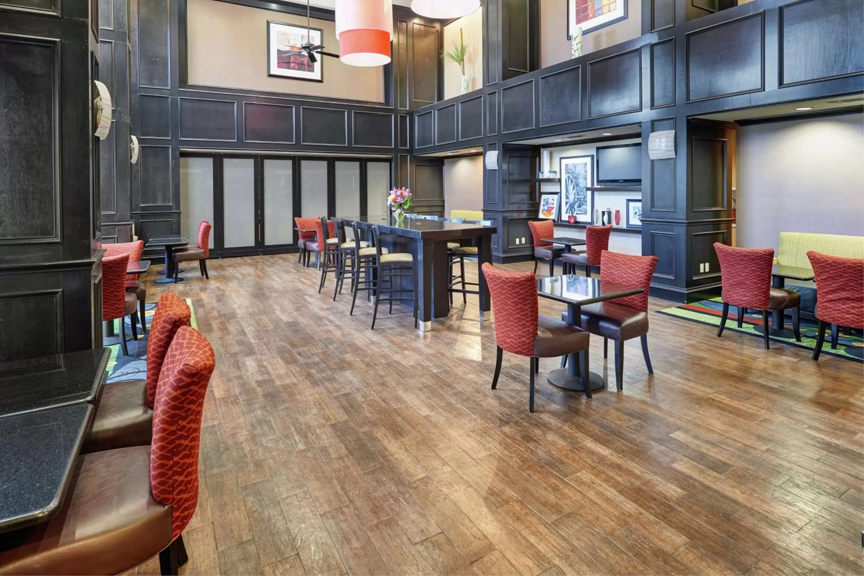 Lobby or reception, Restaurant/Places to Eat in Hampton Inn & Suites Decatur