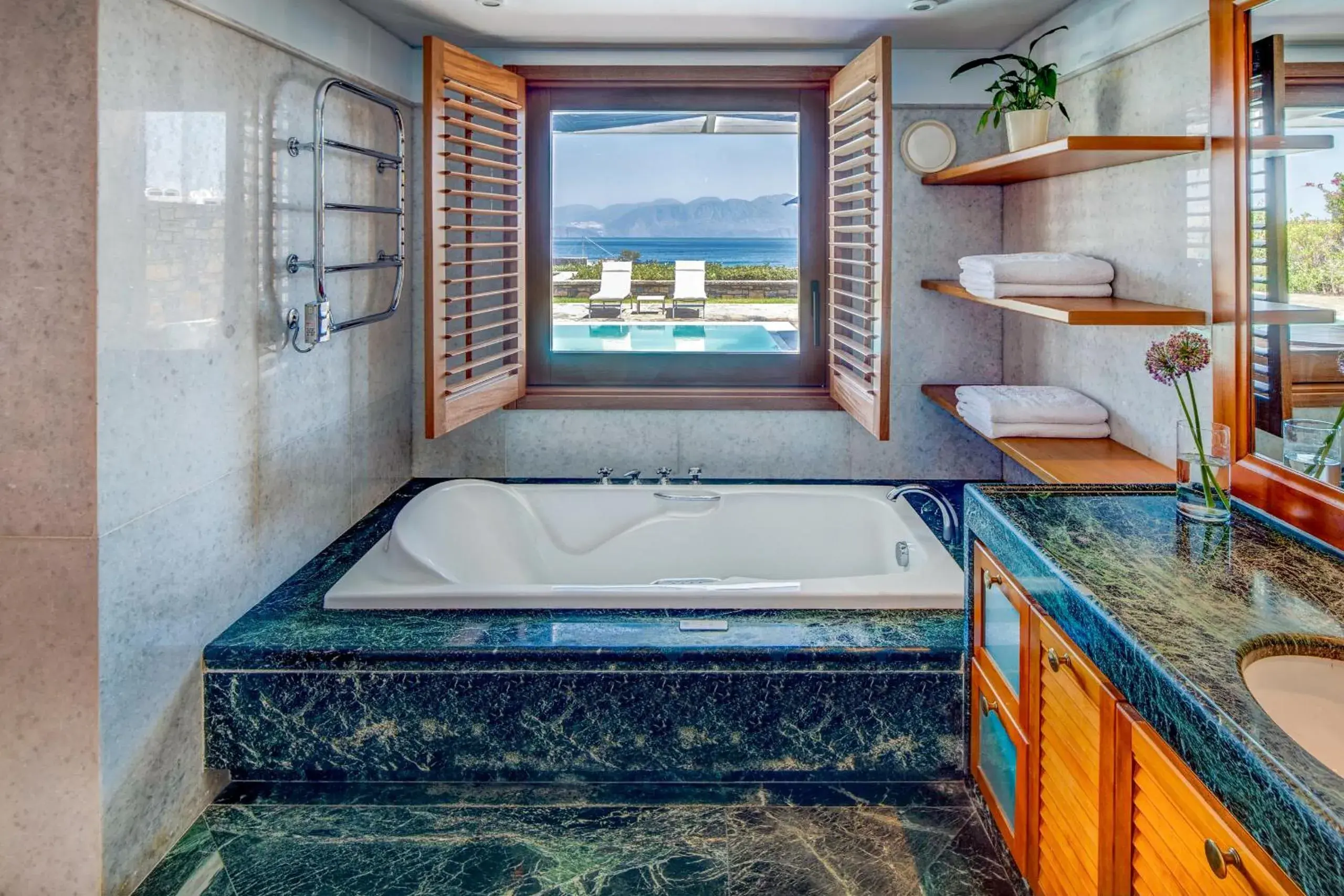 Bath in Elounda Beach Hotel & Villas, a Member of the Leading Hotels of the World