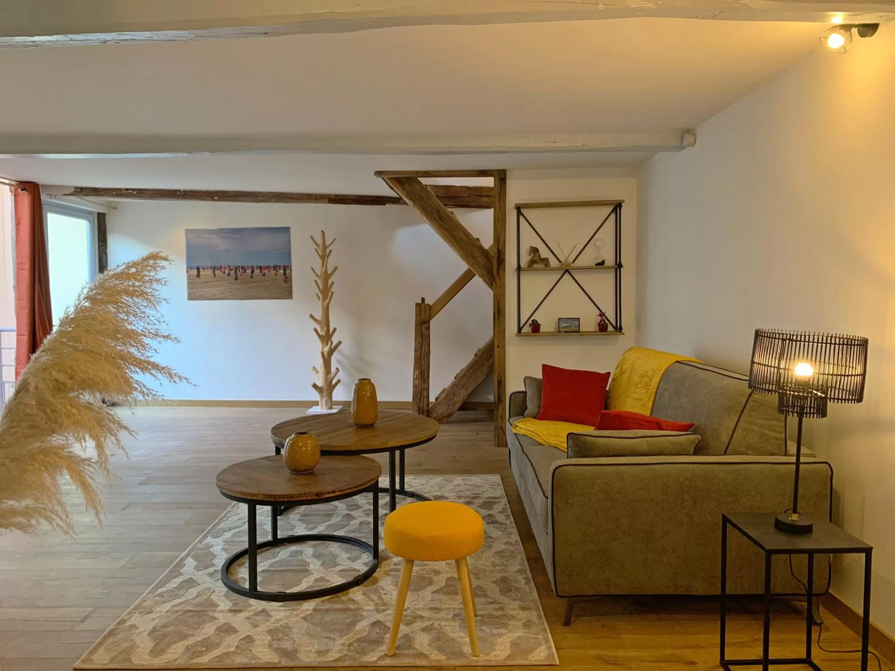 Living room in L'Ecole des Demoiselles