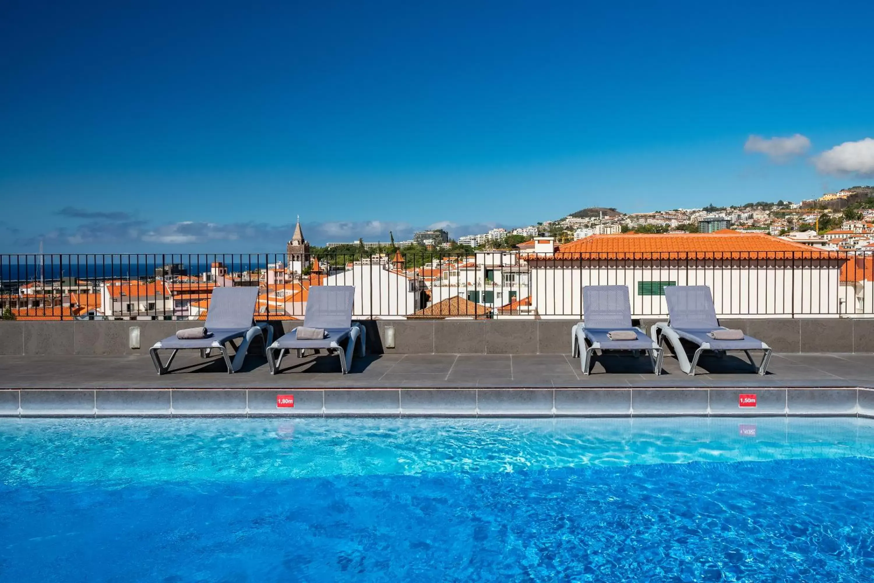 Balcony/Terrace, Swimming Pool in Hotel do Carmo