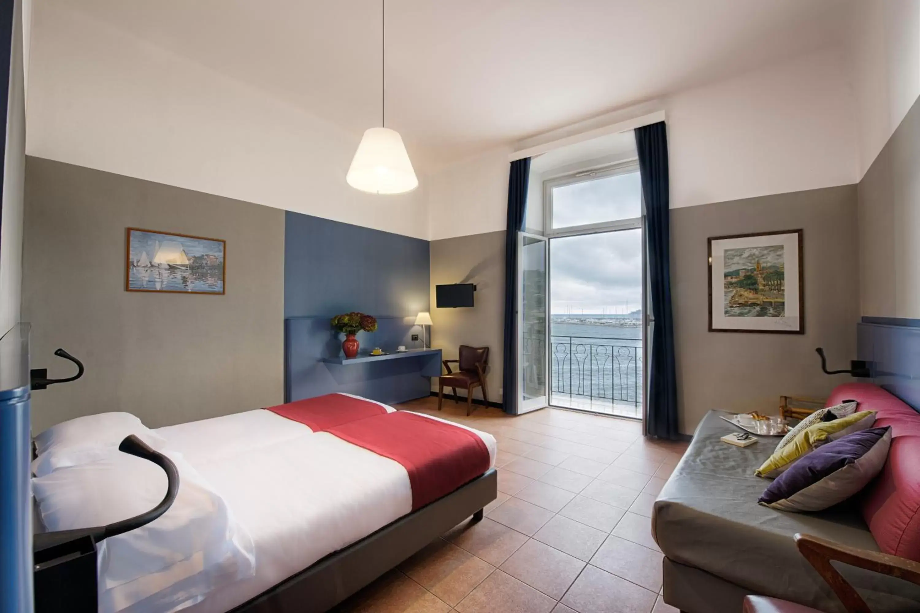 Photo of the whole room, Bed in Hotel Italia e Lido Rapallo Photo of the whole room, Bed in Hotel Italia e Lido Rapallo