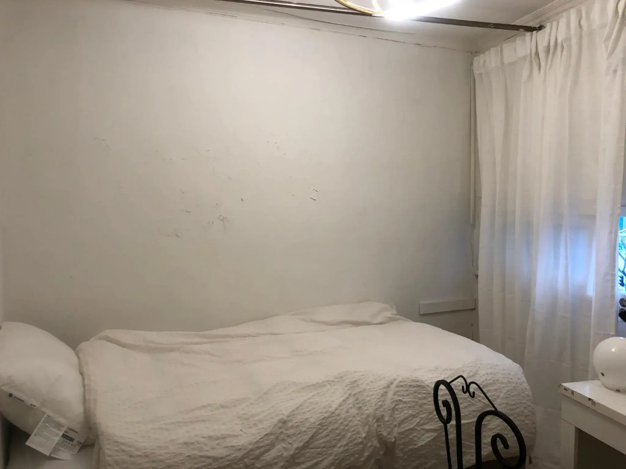 Bedroom, Bed in Hostel Metro Bedroom, Bed in Hostel Metro