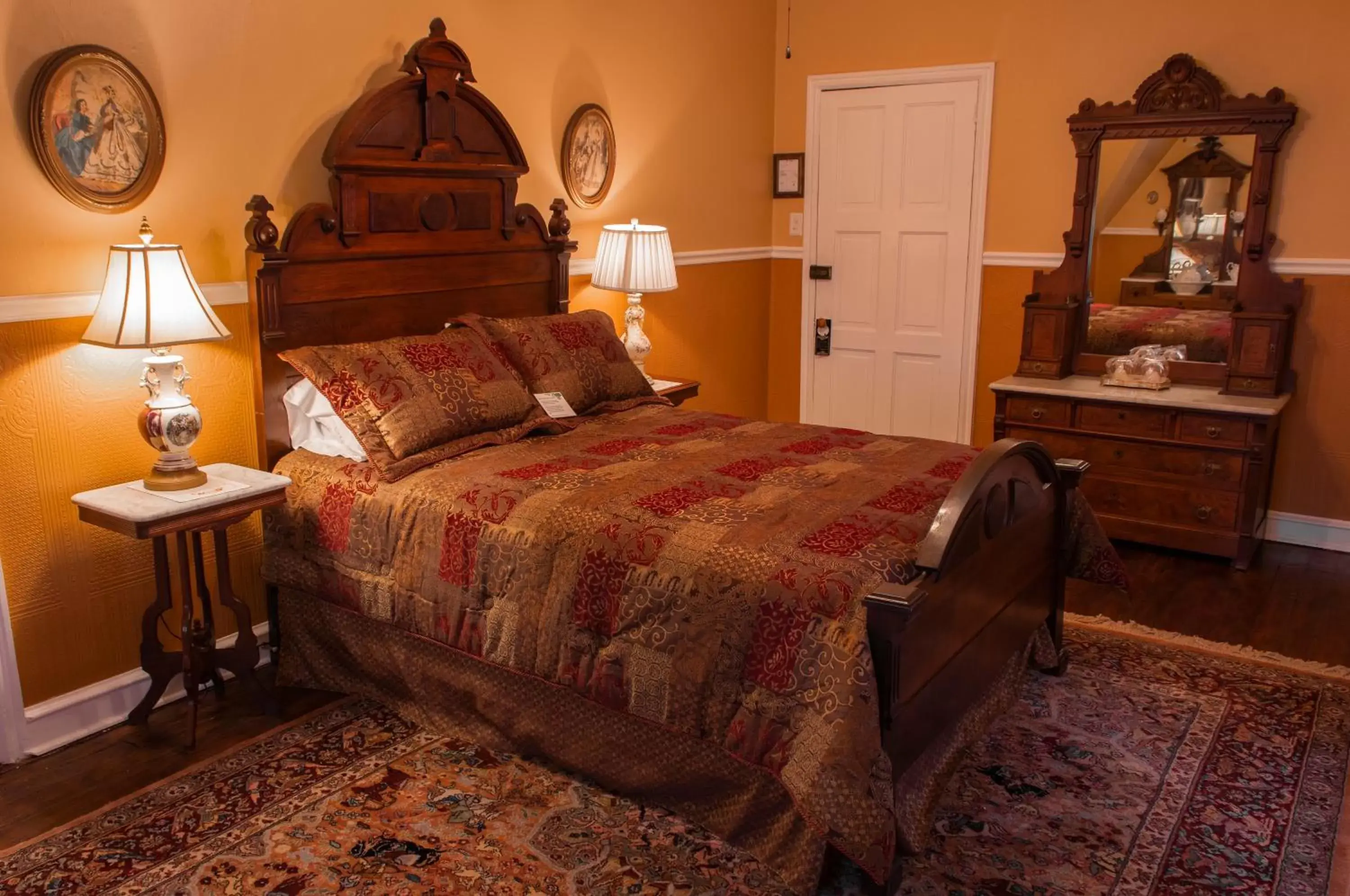 Bedroom, Bed in Gifford-Risley House Bed and Breakfast