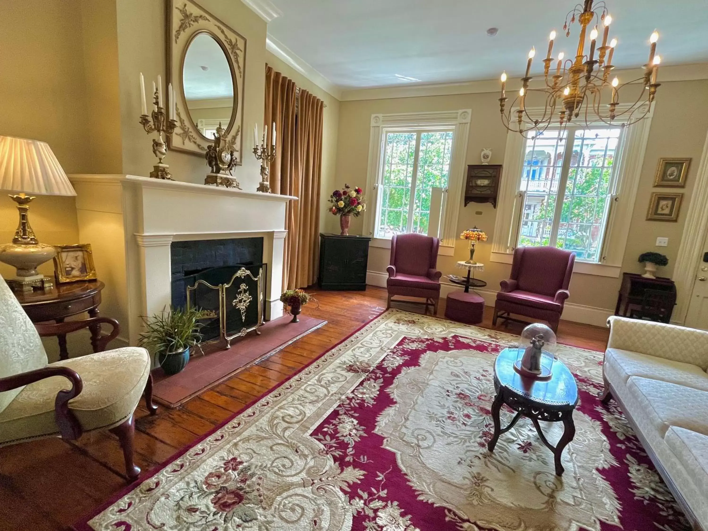 Living room, Seating Area in The Beaumont House Natchez