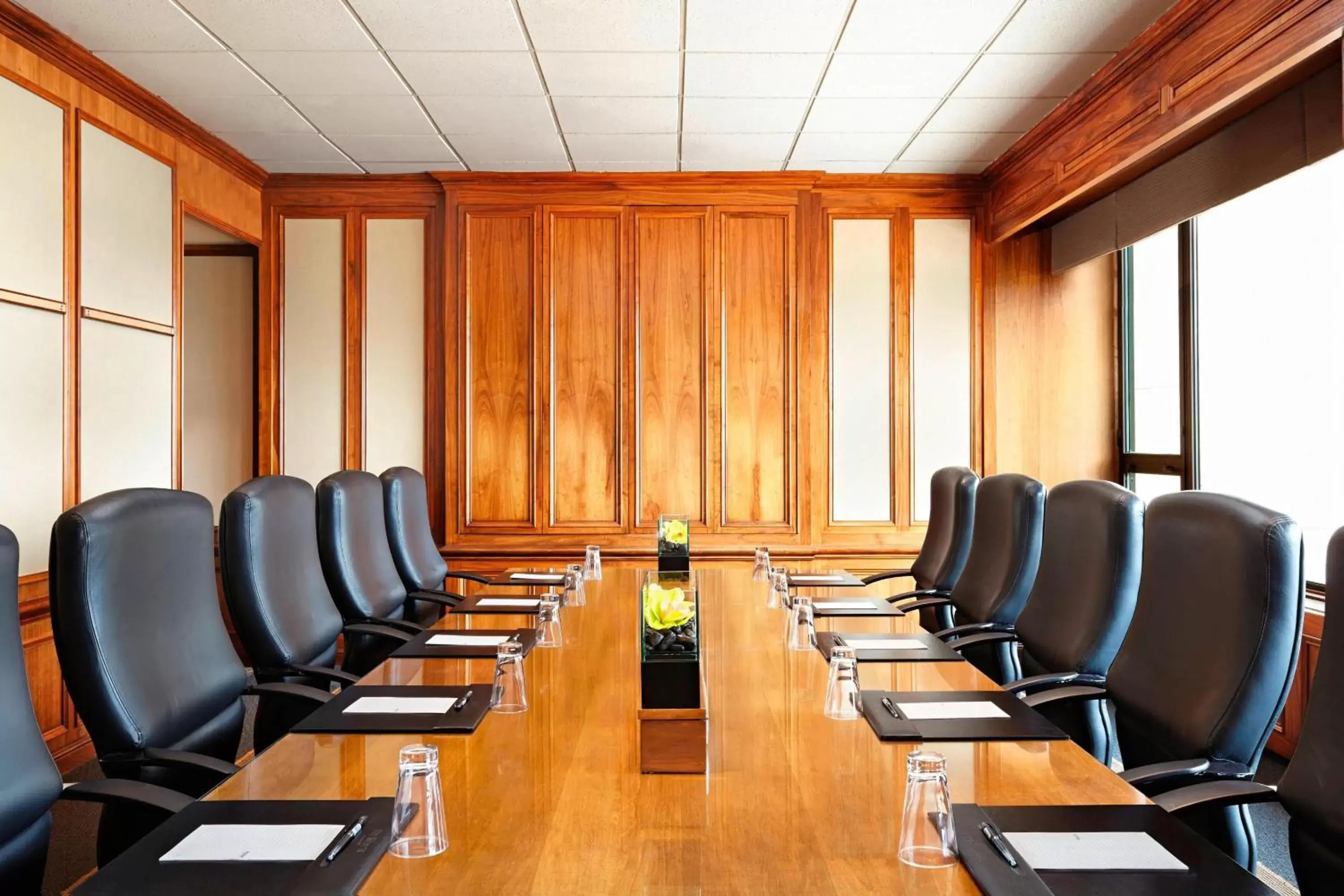 Meeting/conference room in The Westin Calgary