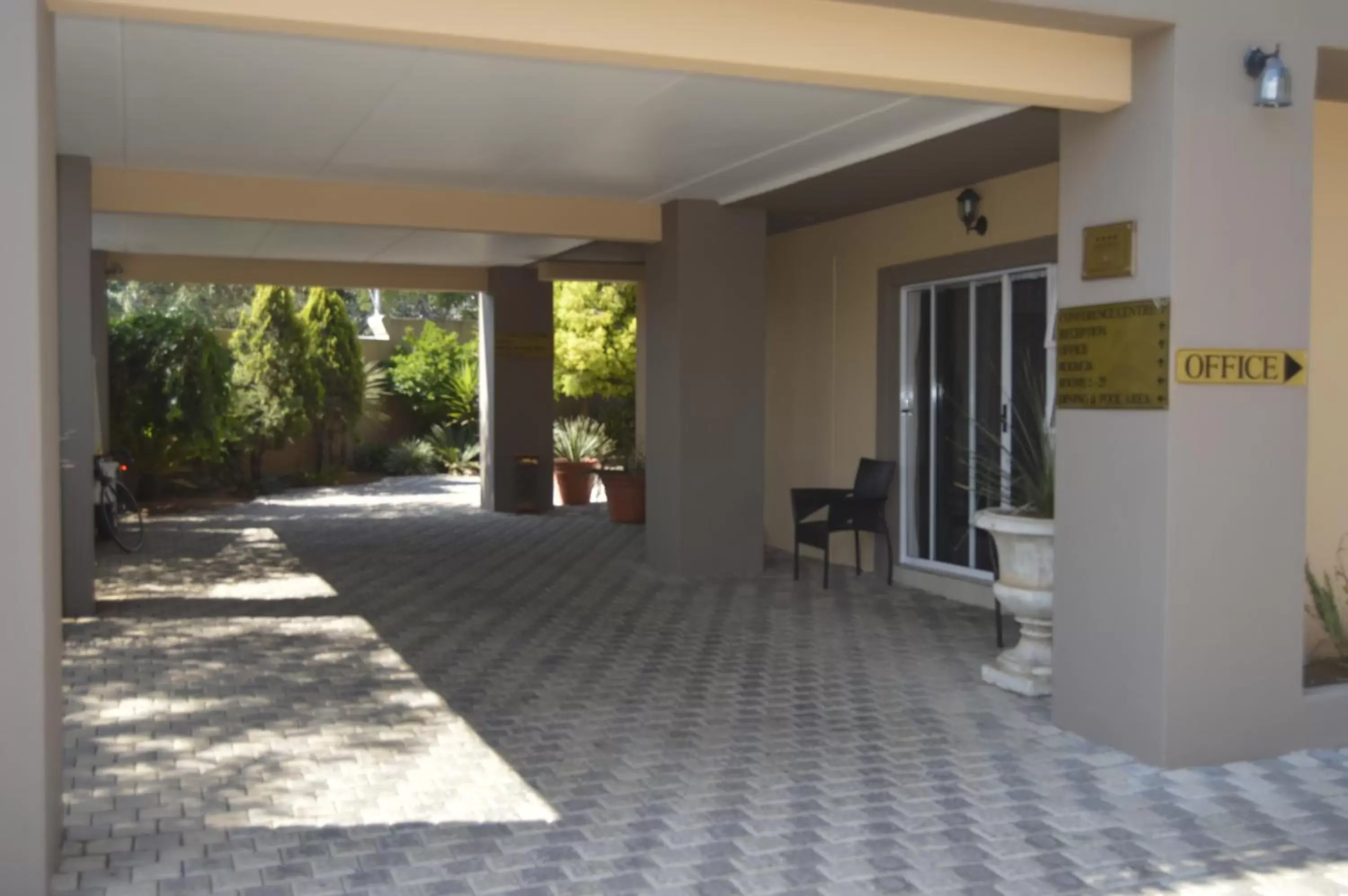 Garden view, Patio/Outdoor Area in Lakeview Boutique Hotel & Conference Center