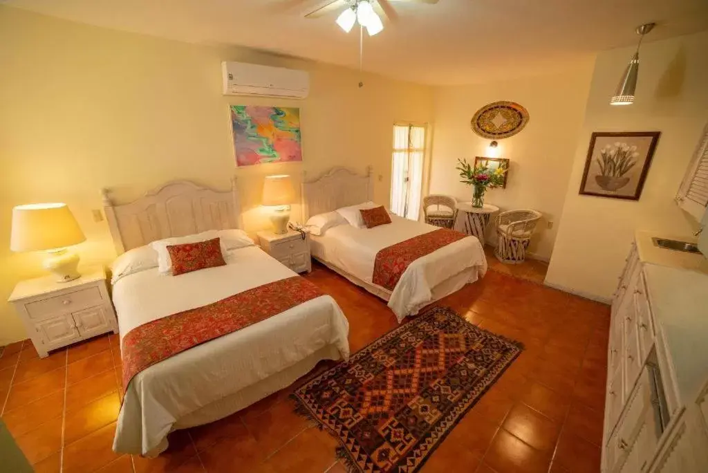 Bedroom, Bed in Villa Mirasol