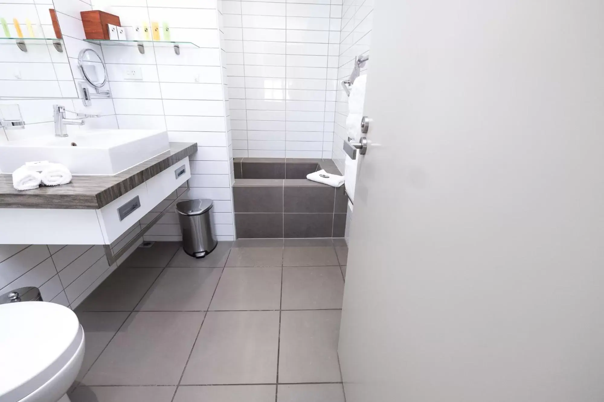 Bathroom in Swiss-Belsuites Pounamu Queenstown