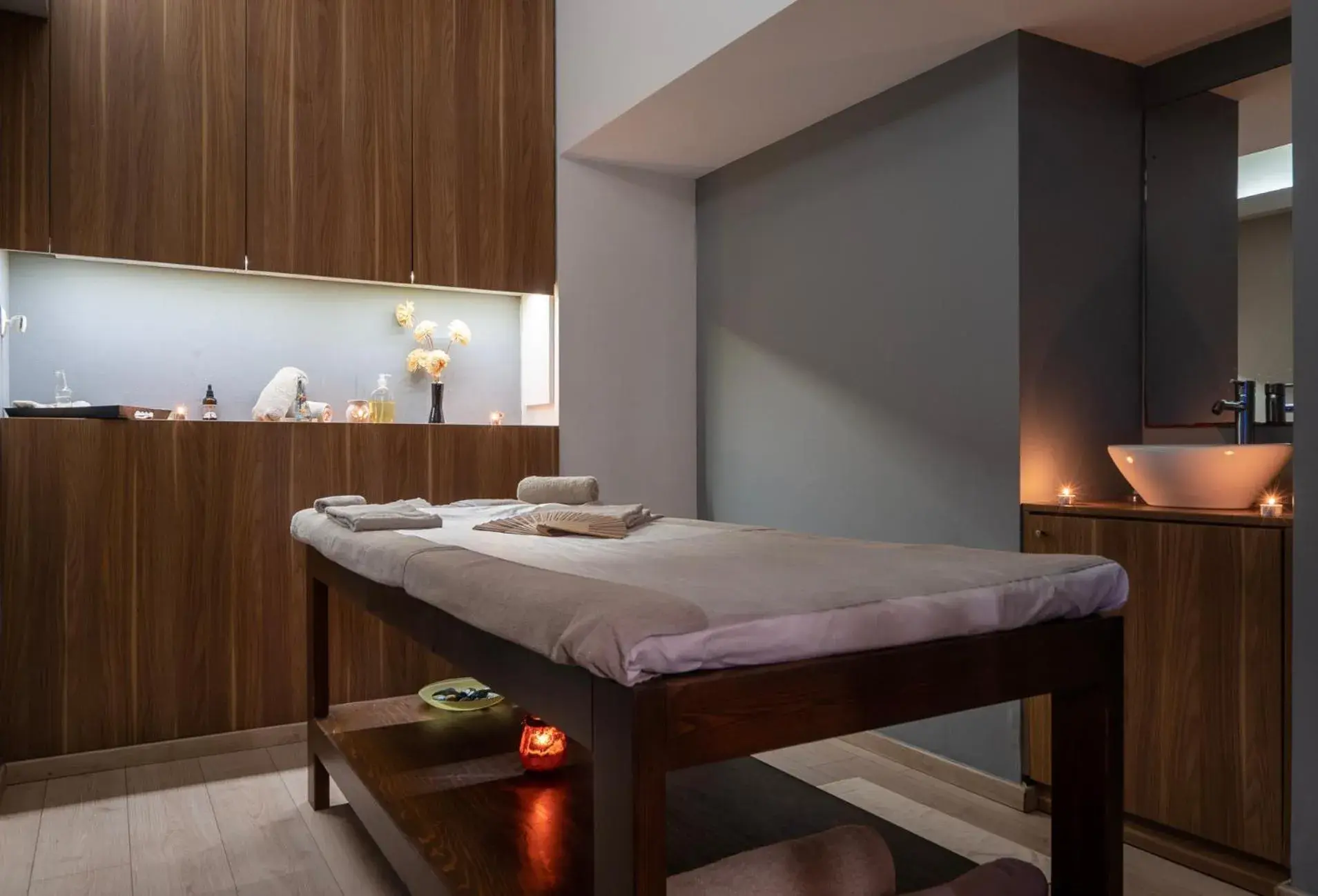 Spa and wellness centre/facilities in Aelius Hotel and Spa