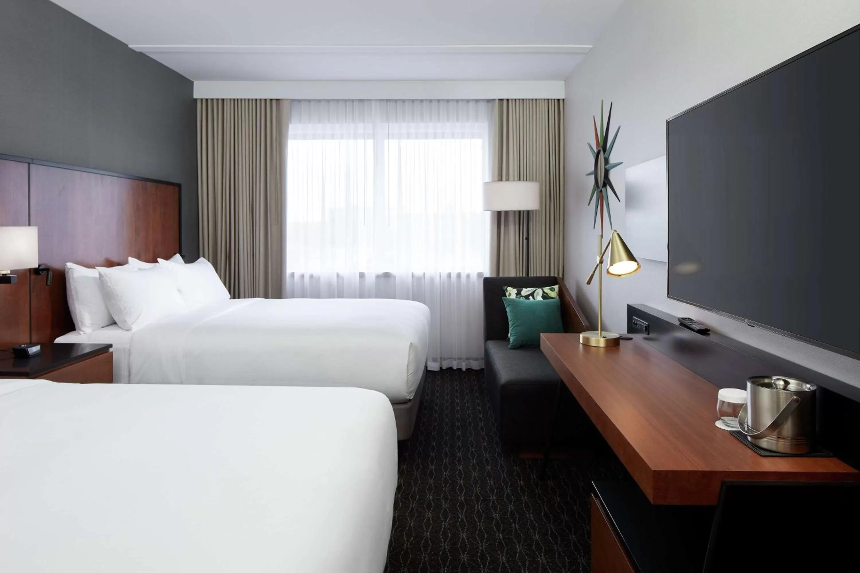 Bedroom, Bed in Doubletree By Hilton Montreal Airport