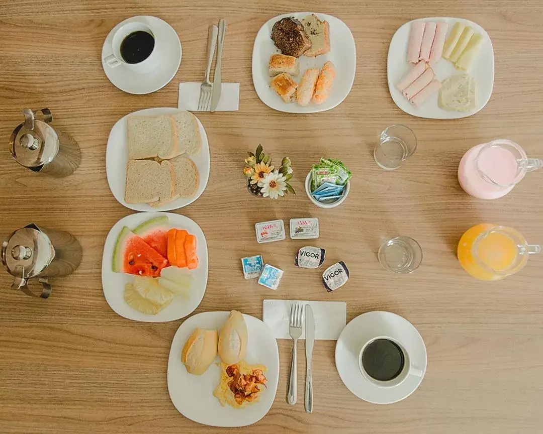 Restaurant/places to eat in Paradiso Corporate Restaurant/places to eat in Paradiso Corporate