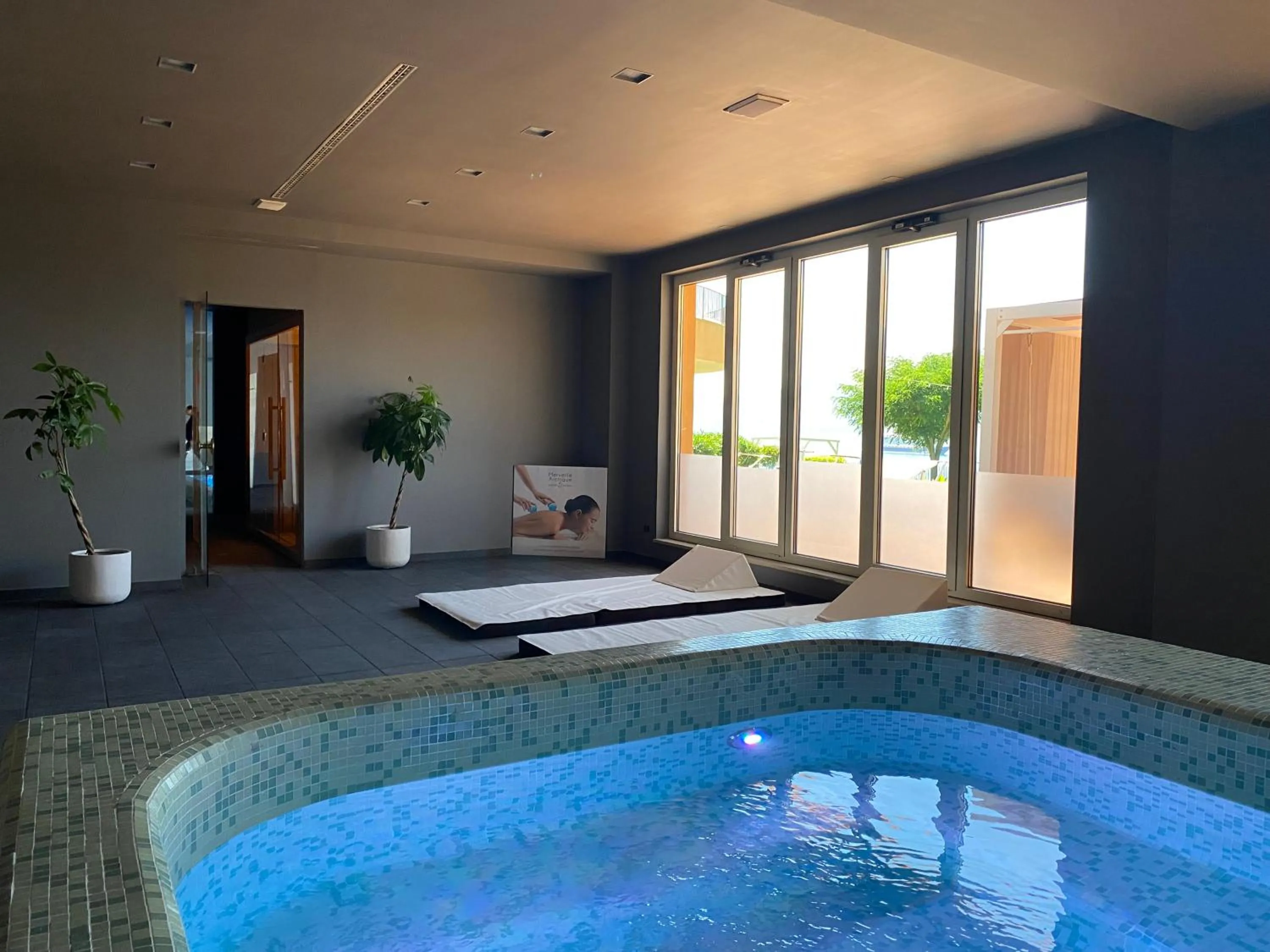 Hot Tub in Altafiumara Resort & Spa