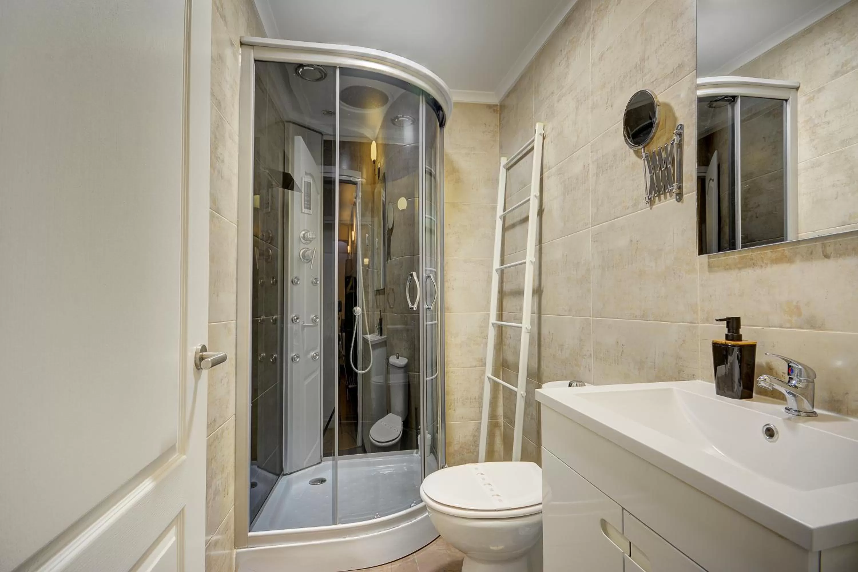 Shower in Inn Bairro Alto BA Sweet