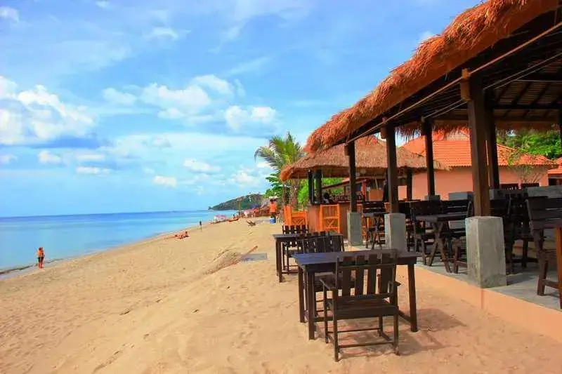 Restaurant/places to eat, Beach in Peace Paradise Beach