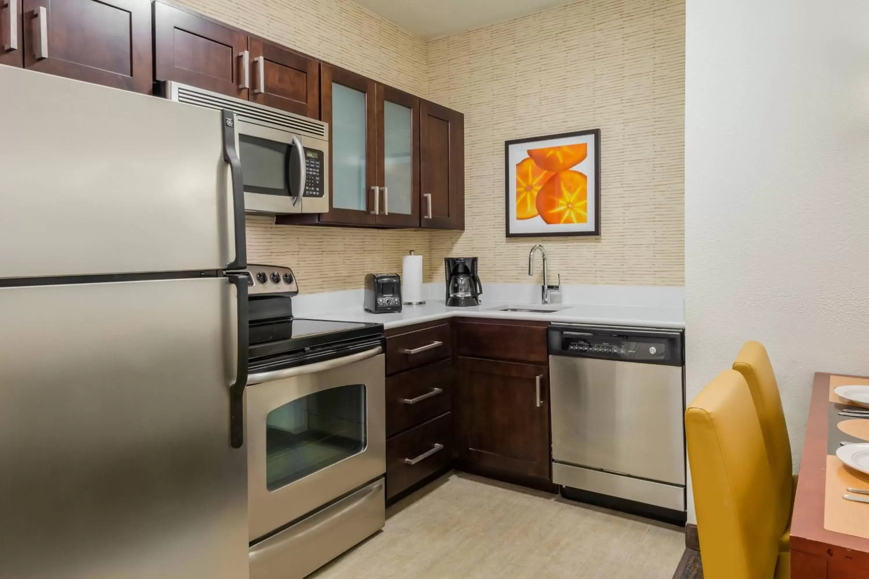 Kitchen or kitchenette, Kitchen/Kitchenette in Residence Inn Chattanooga Downtown