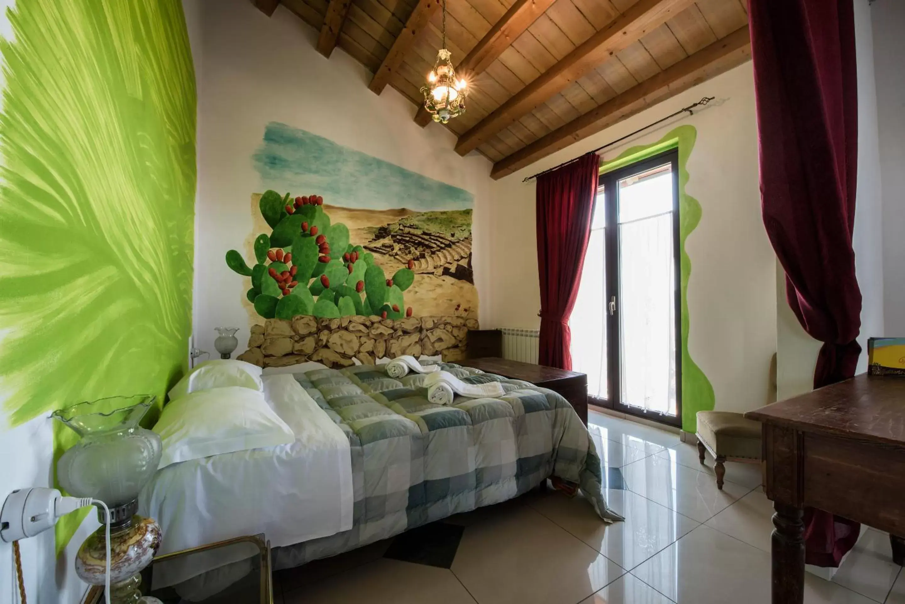 Photo of the whole room, Bed in La Casa Rossa Country House
