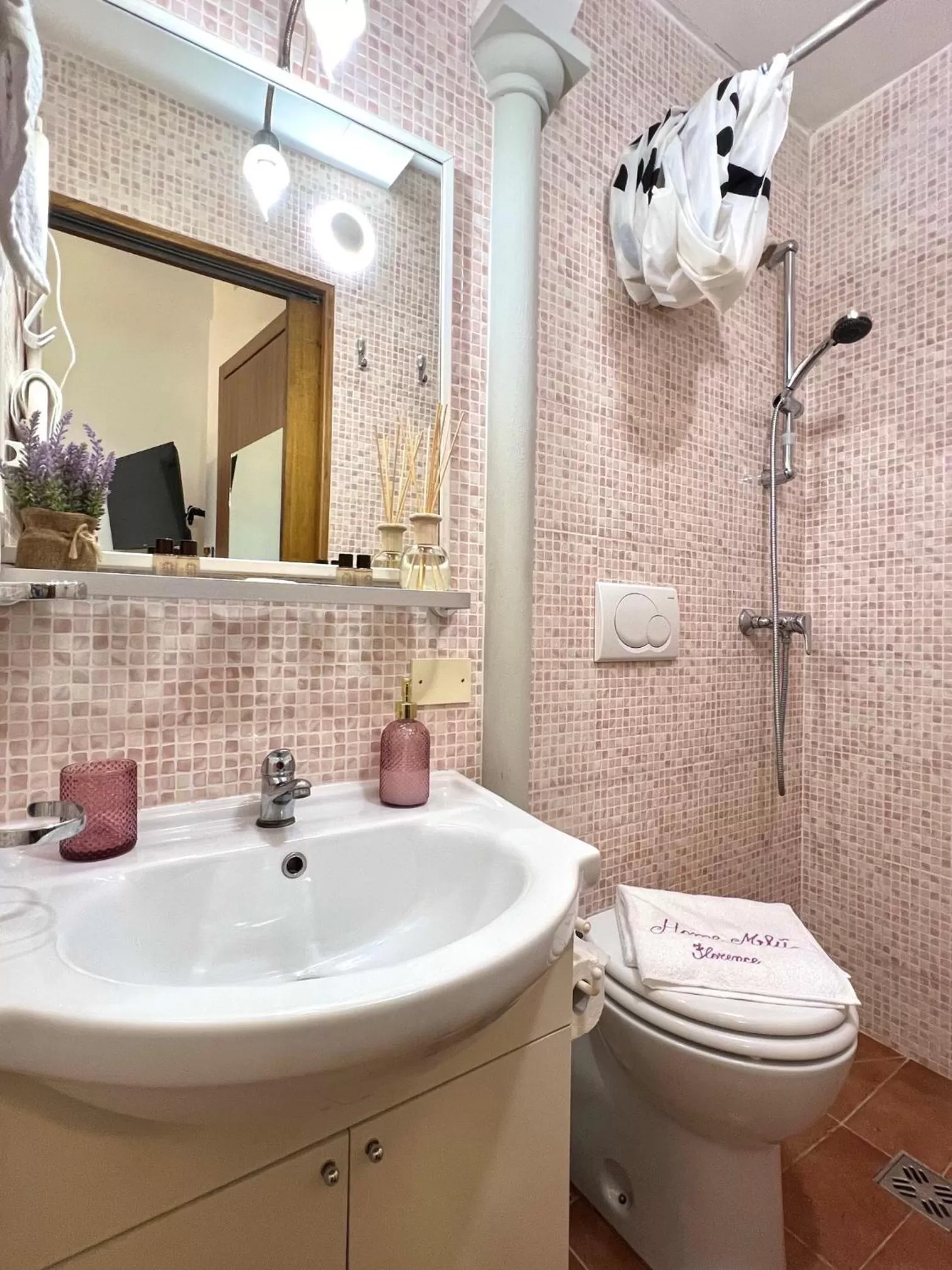 Shower, Bathroom in Home Milù Florence