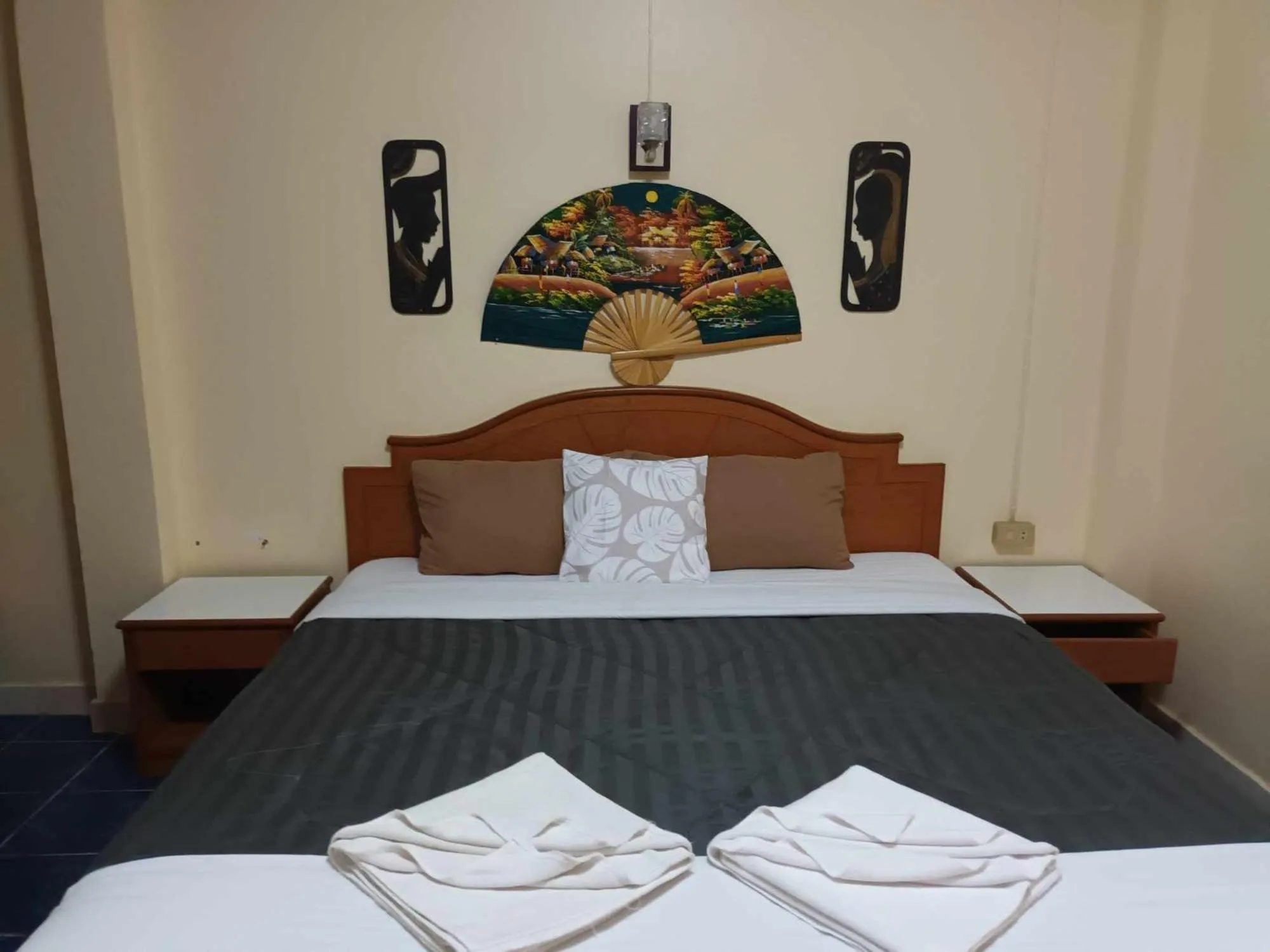 Bed in Patong Rose Guest House 50m to Beach