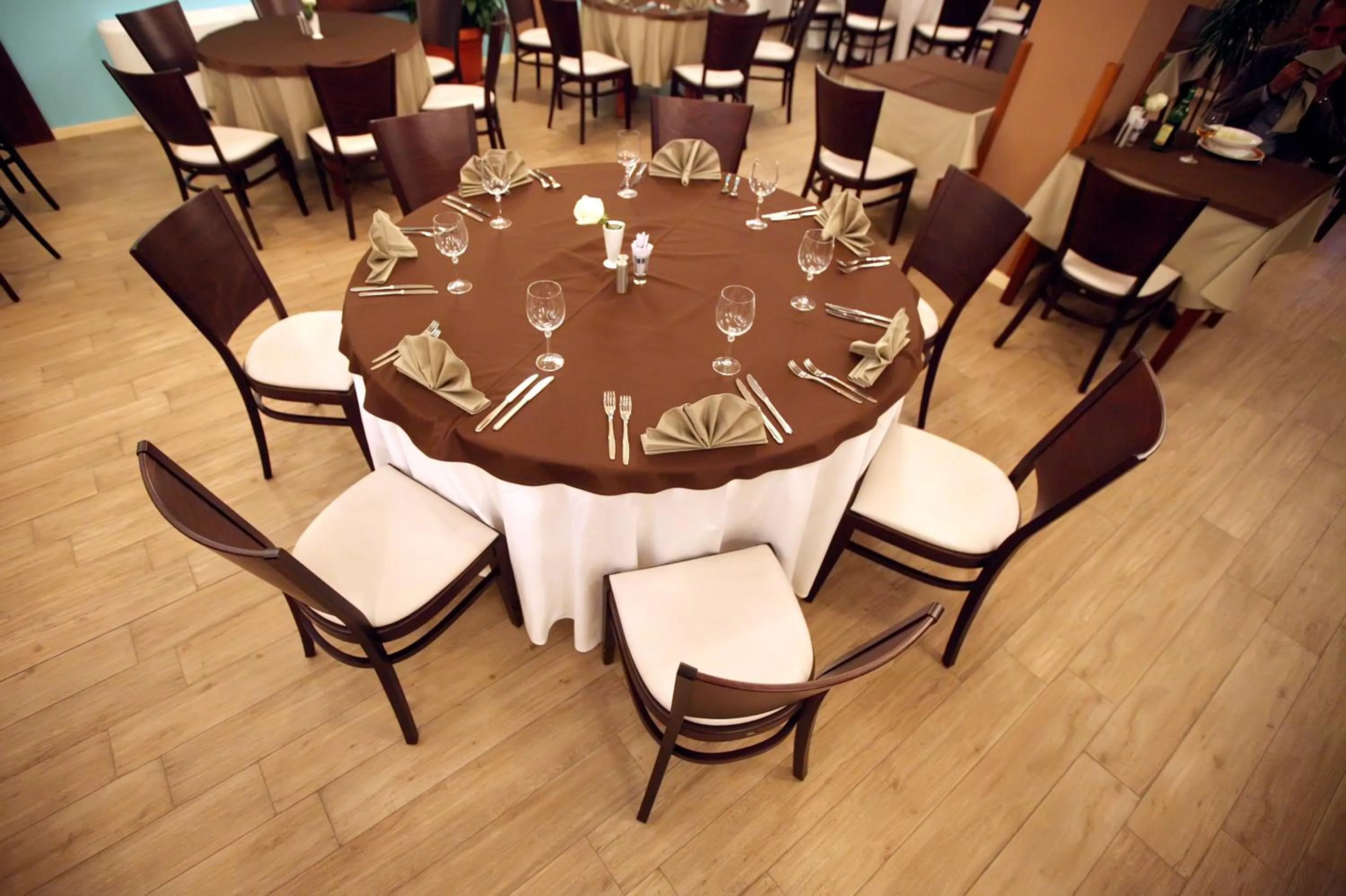 Restaurant/places to eat in Hotel Gallus