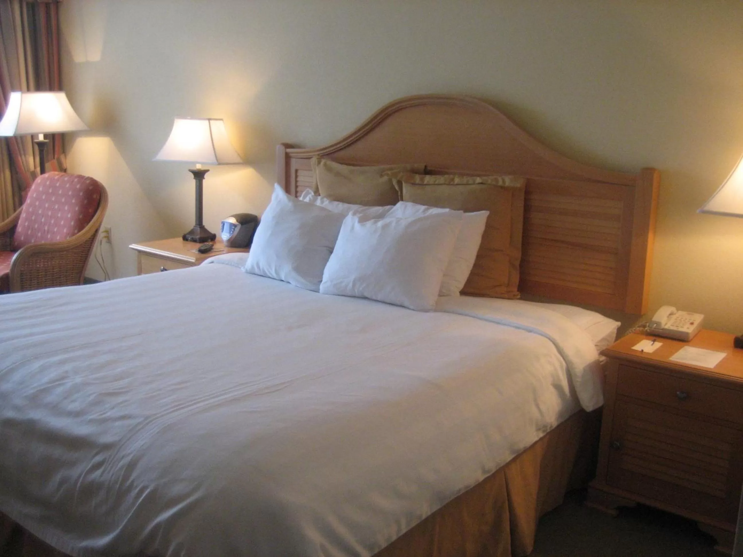 Bedroom, Bed in Monumental Hotel Orlando