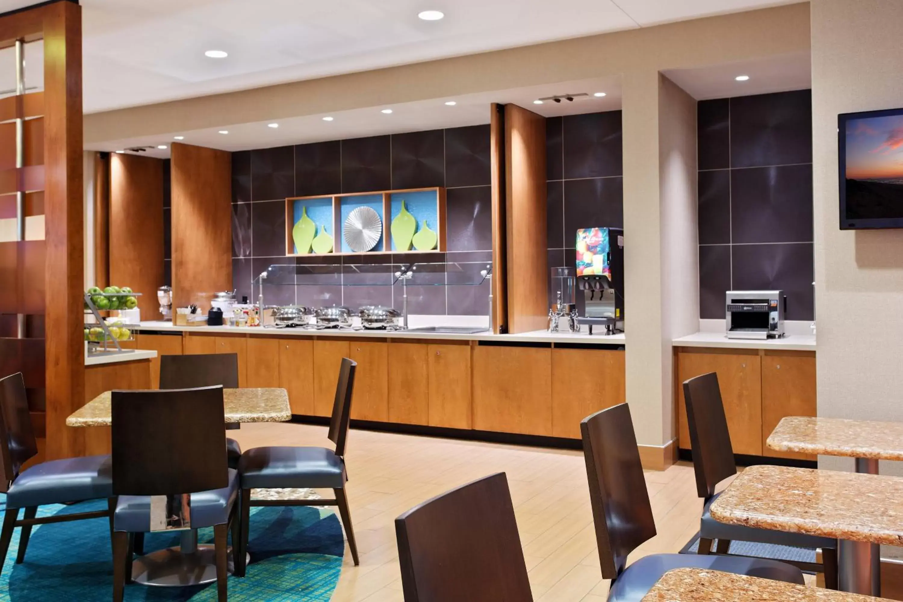 Breakfast, Restaurant/Places to Eat in SpringHill Suites by Marriott Pensacola