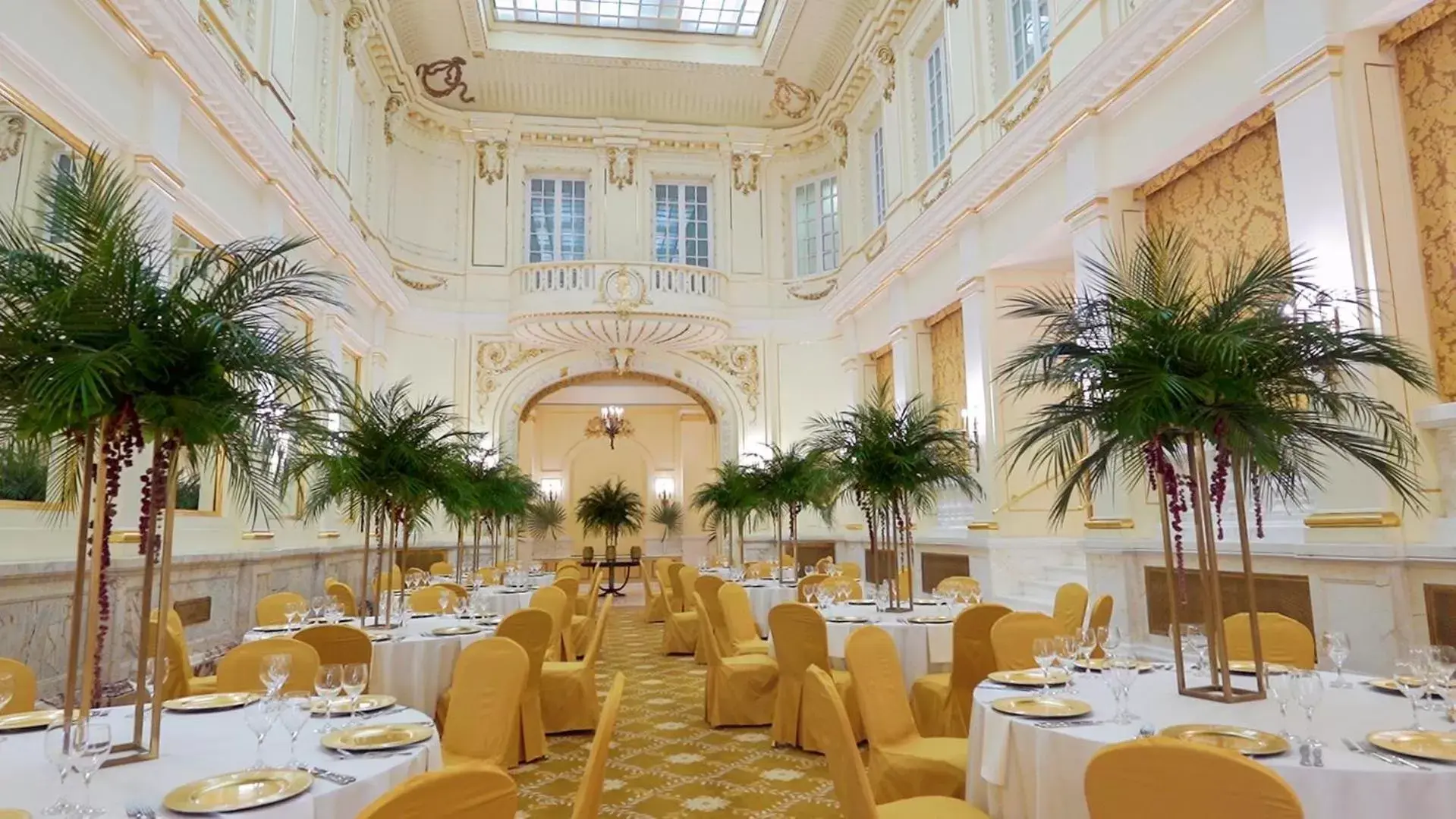 Banquet/Function facilities, Restaurant/Places to Eat in Hotel Polonia Palace