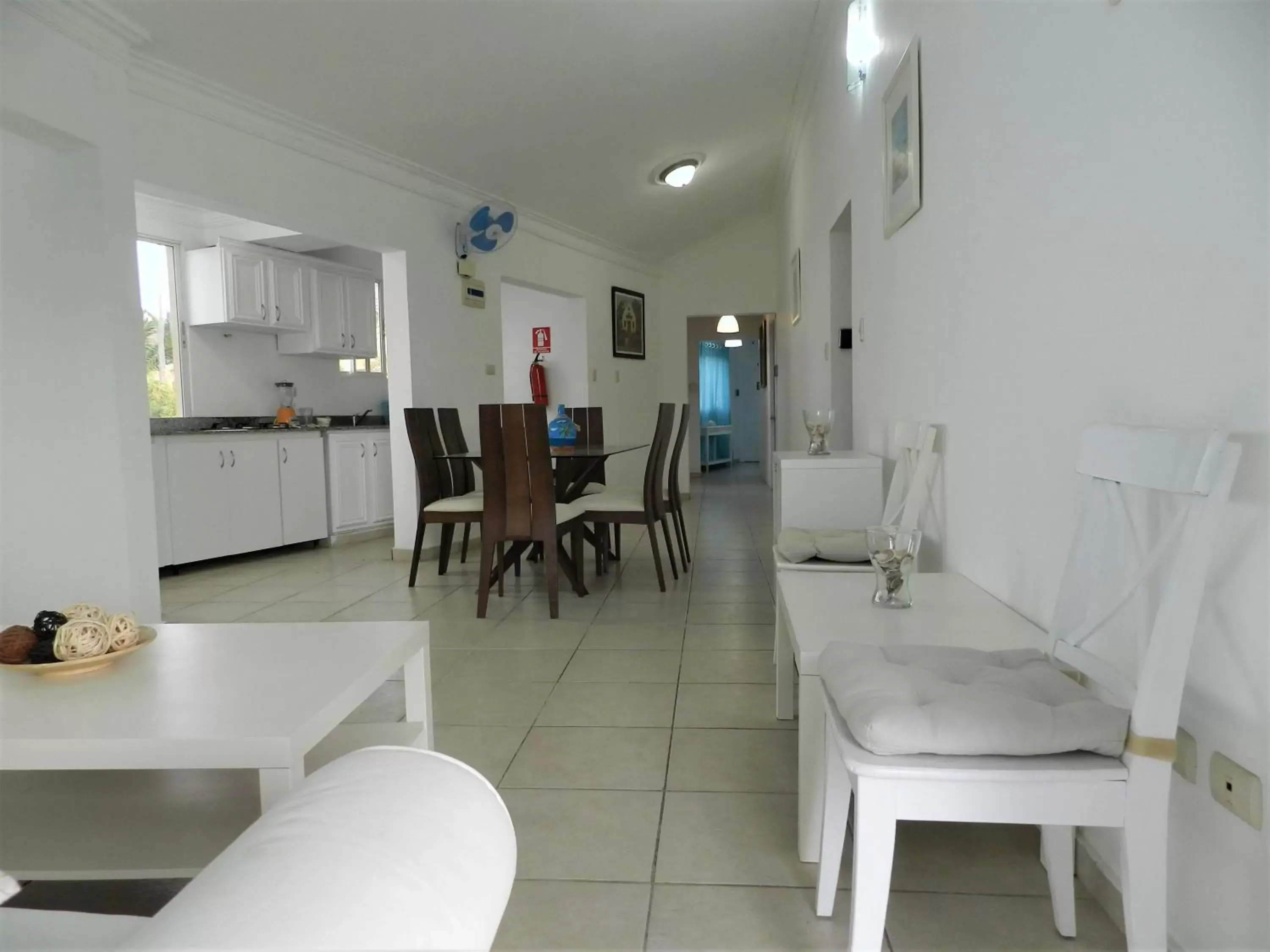 Kitchen or kitchenette, Dining Area in Karimar Beach Condo Hotel