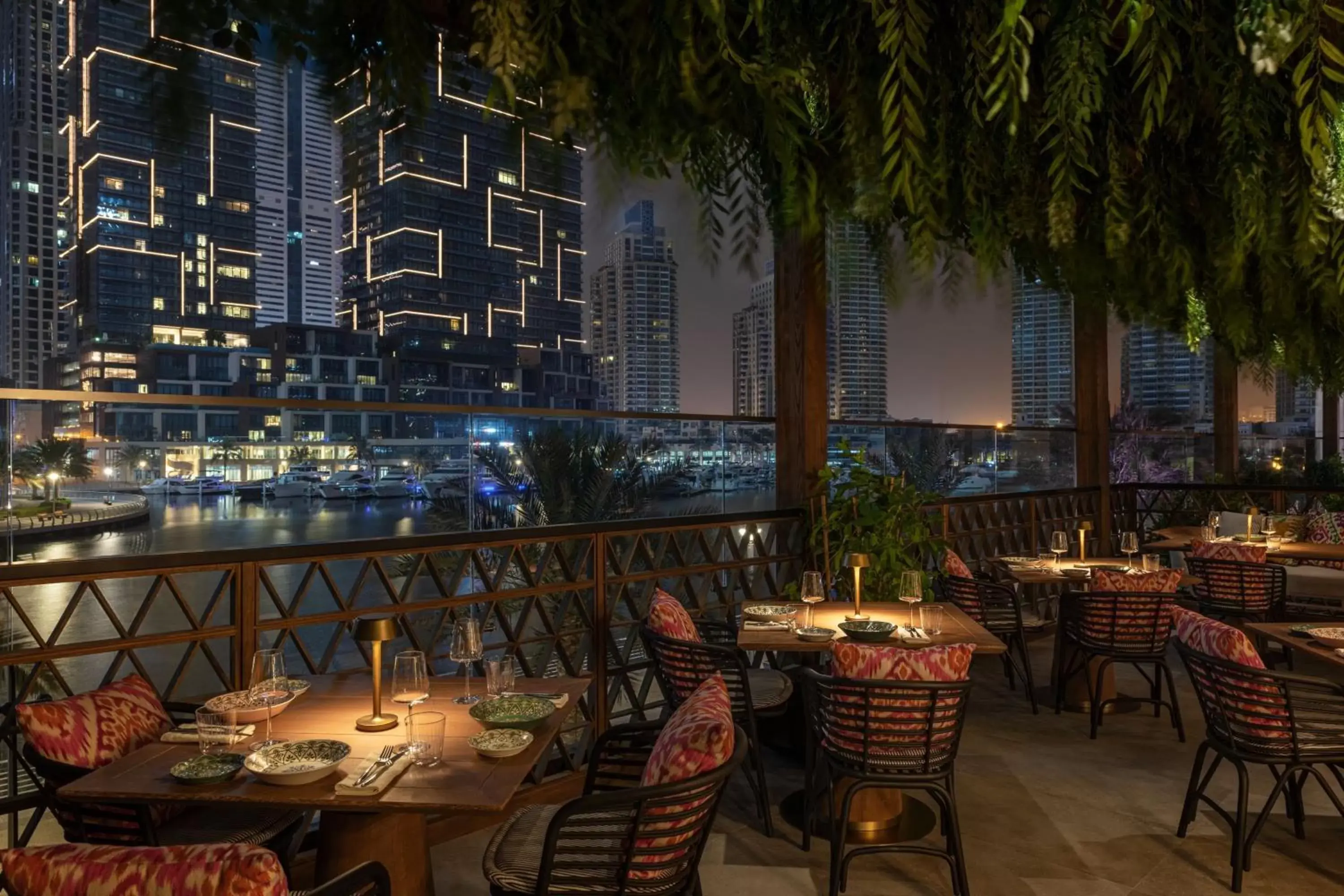 Restaurant/Places to Eat in Grosvenor House, a Luxury Collection Hotel, Dubai