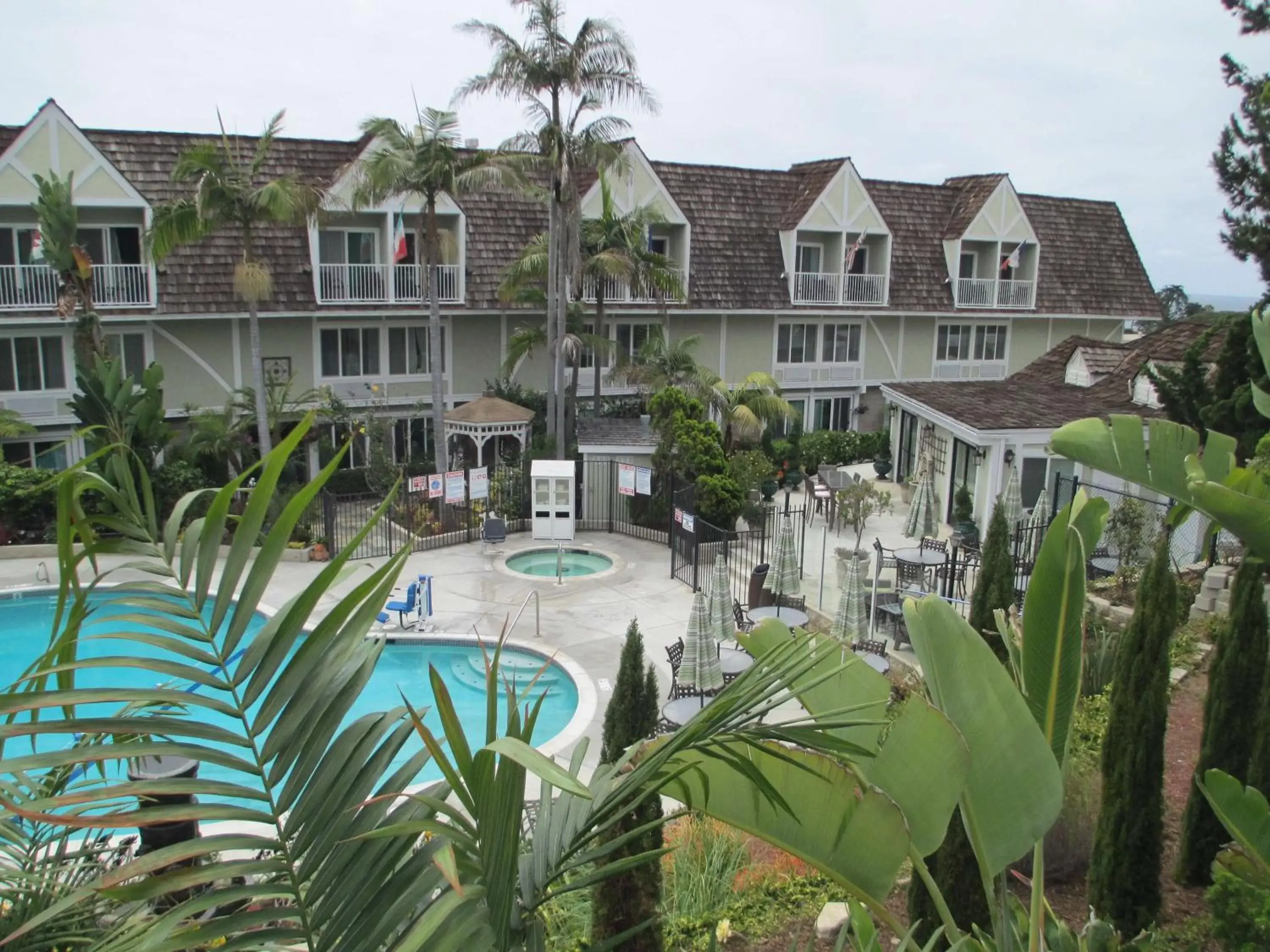 Property building in Best Western Premier Del Mar Inn Hotel