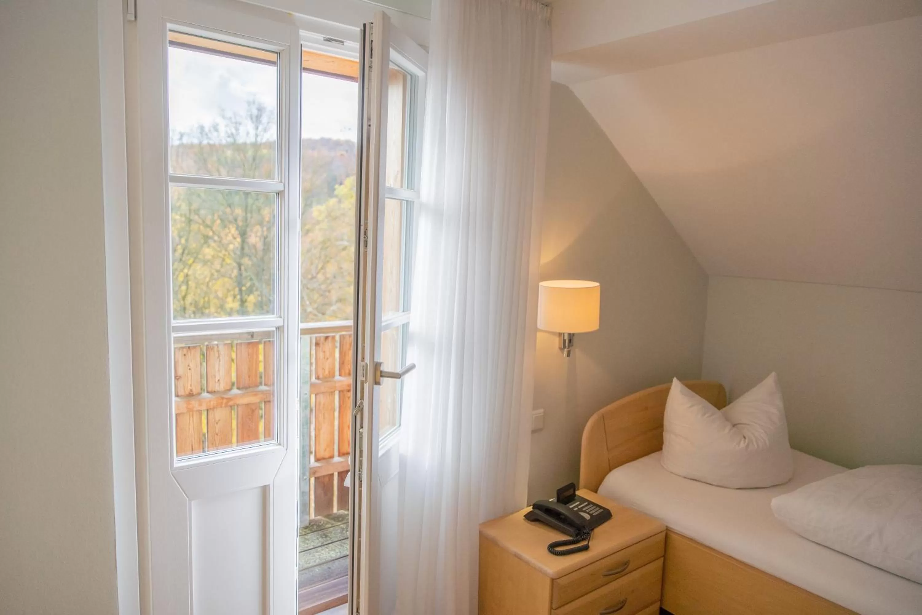 Balcony/Terrace, Bed in Gästehaus Sonnenhof