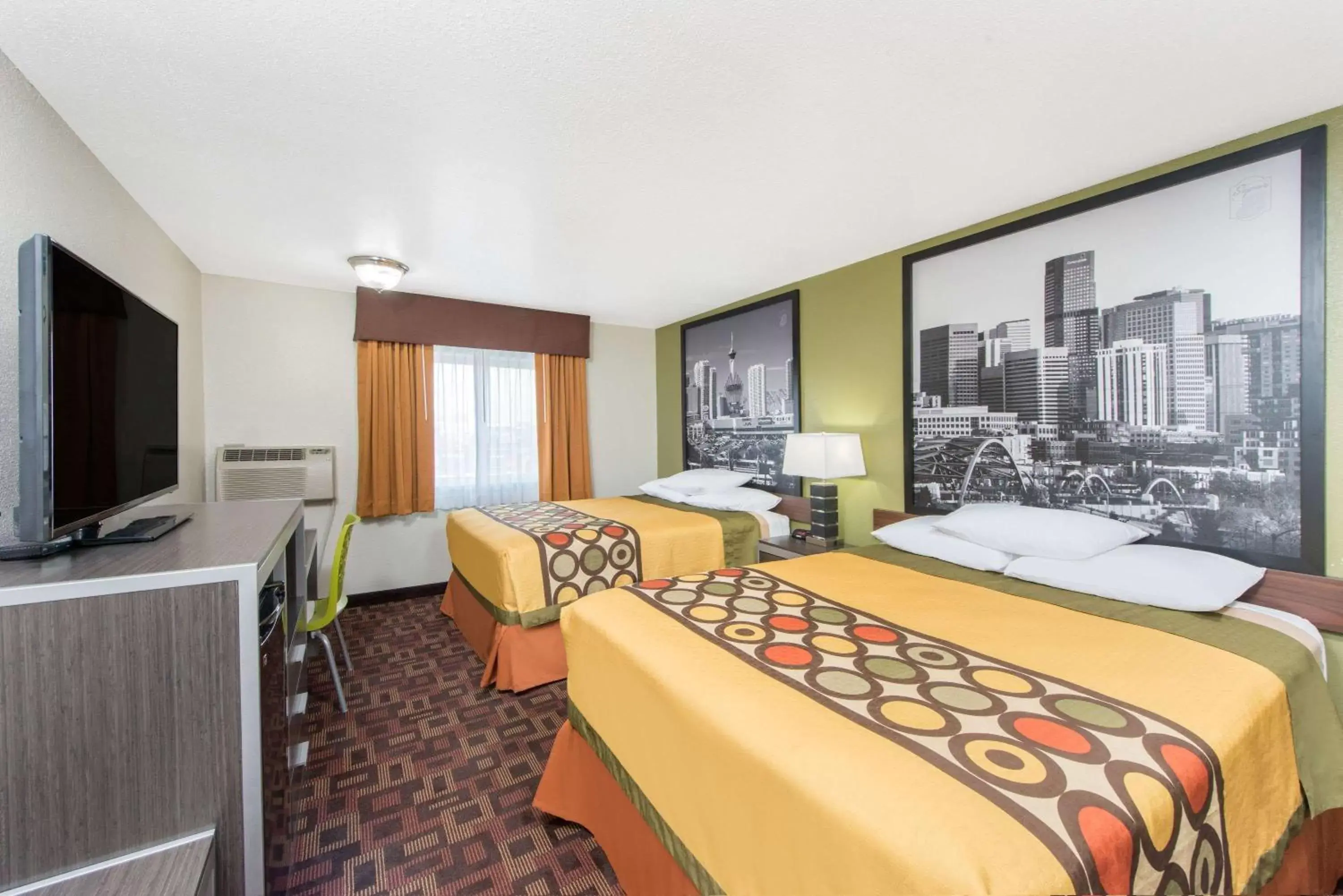 Photo of the whole room, Bed in Super 8 by Wyndham Moberly MO Photo of the whole room, Bed in Super 8 by Wyndham Moberly MO