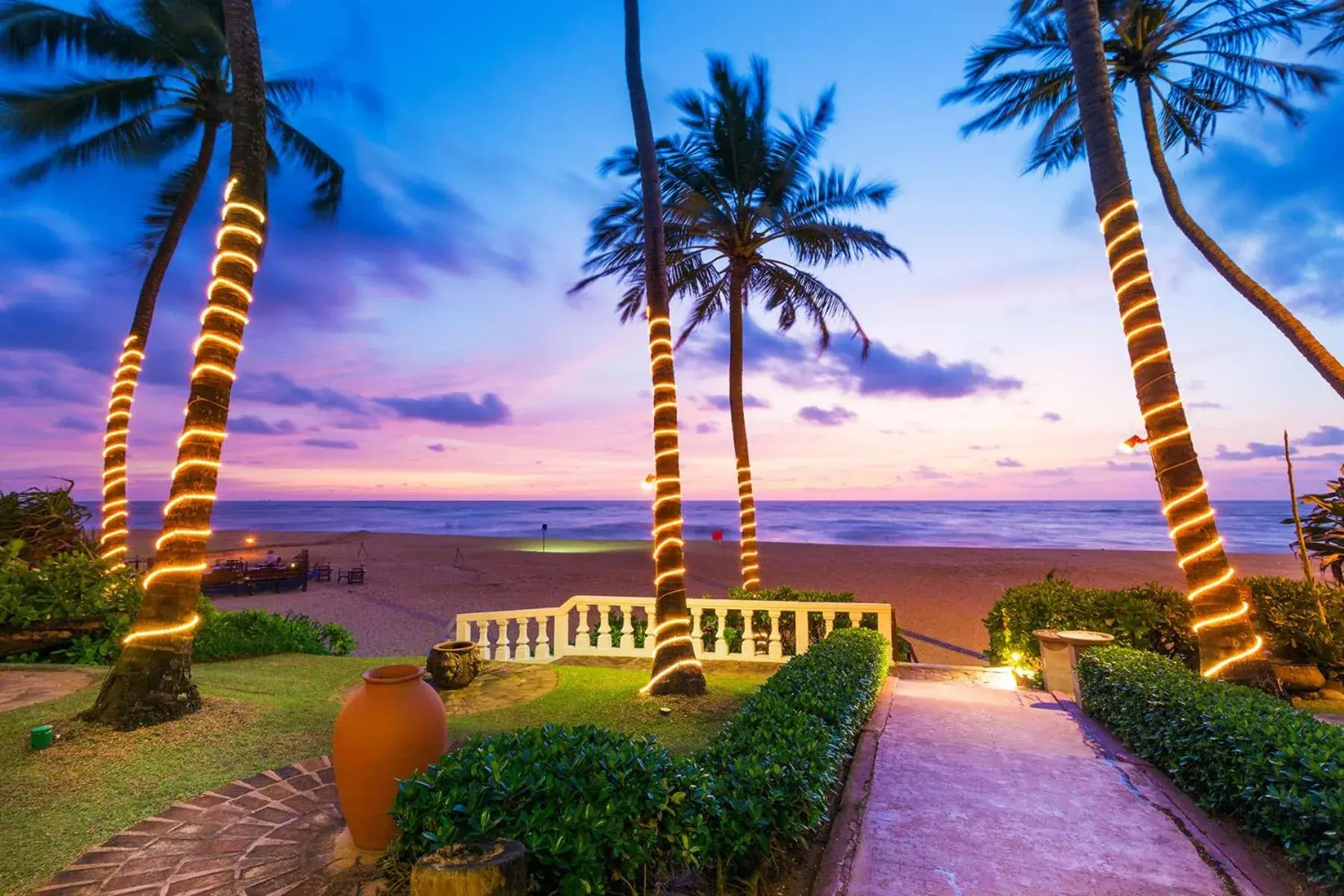 Beach in Mount Lavinia Beach Hotel