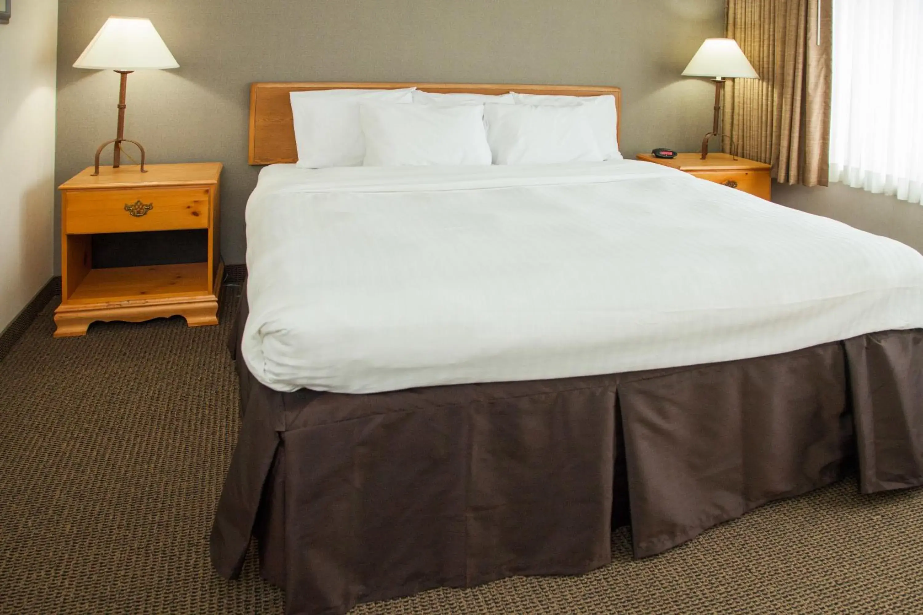 Other, Bed in Evergreen Resort