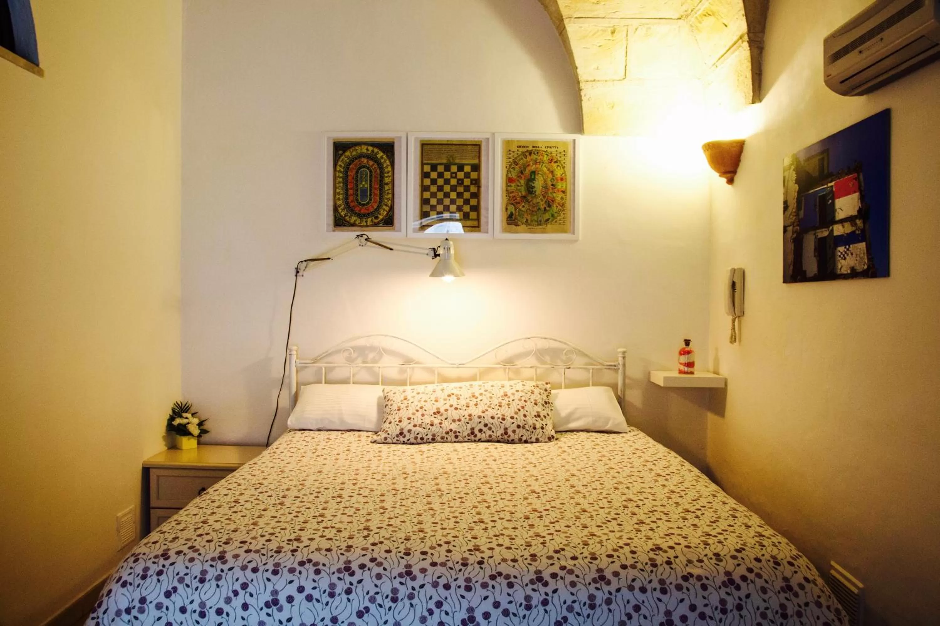 Standard Double Room with Private Bathroom - single occupancy in Antiche Volte B&B