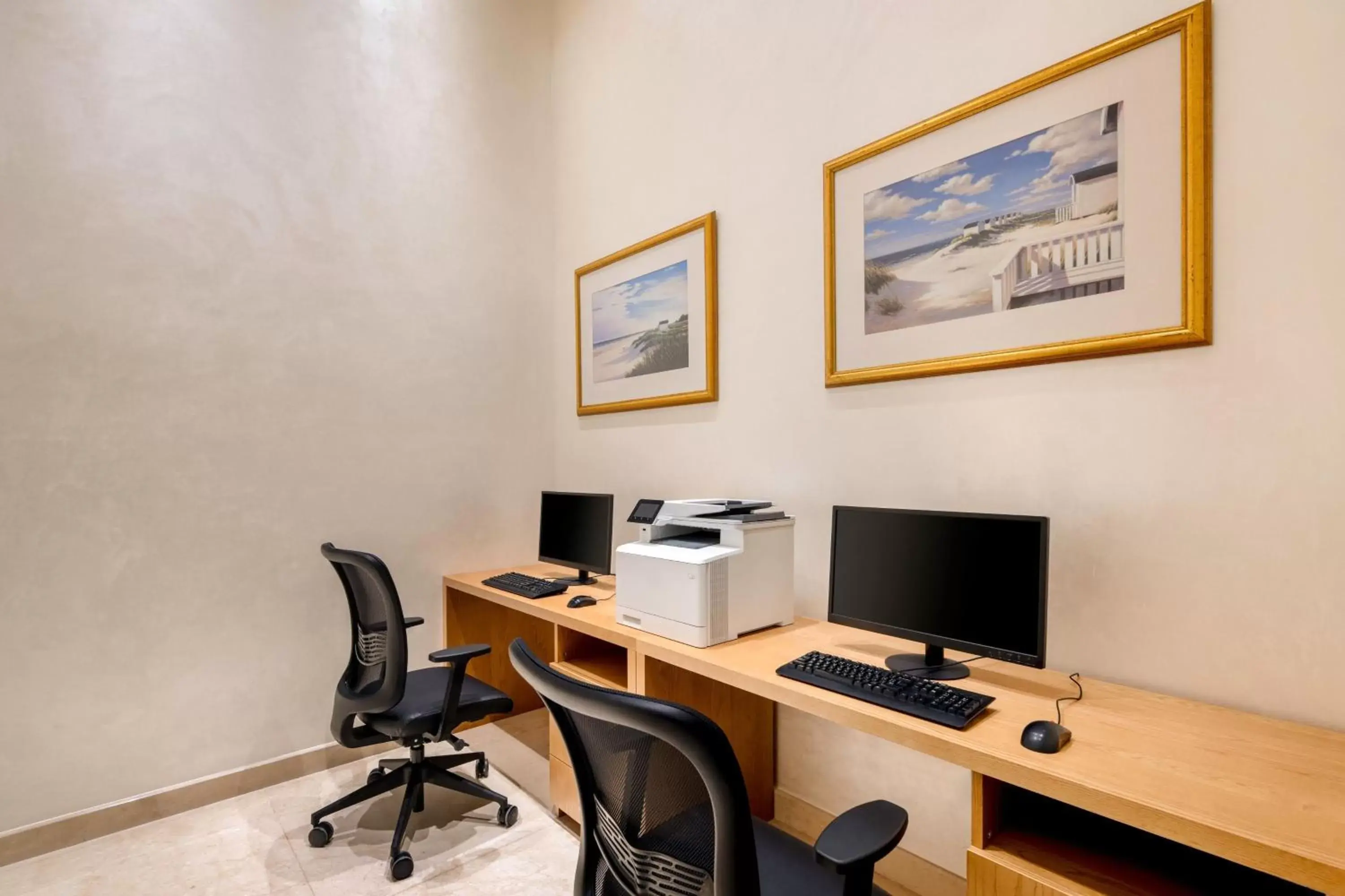 Business facilities in Marriott Executive Apartments City Center Doha