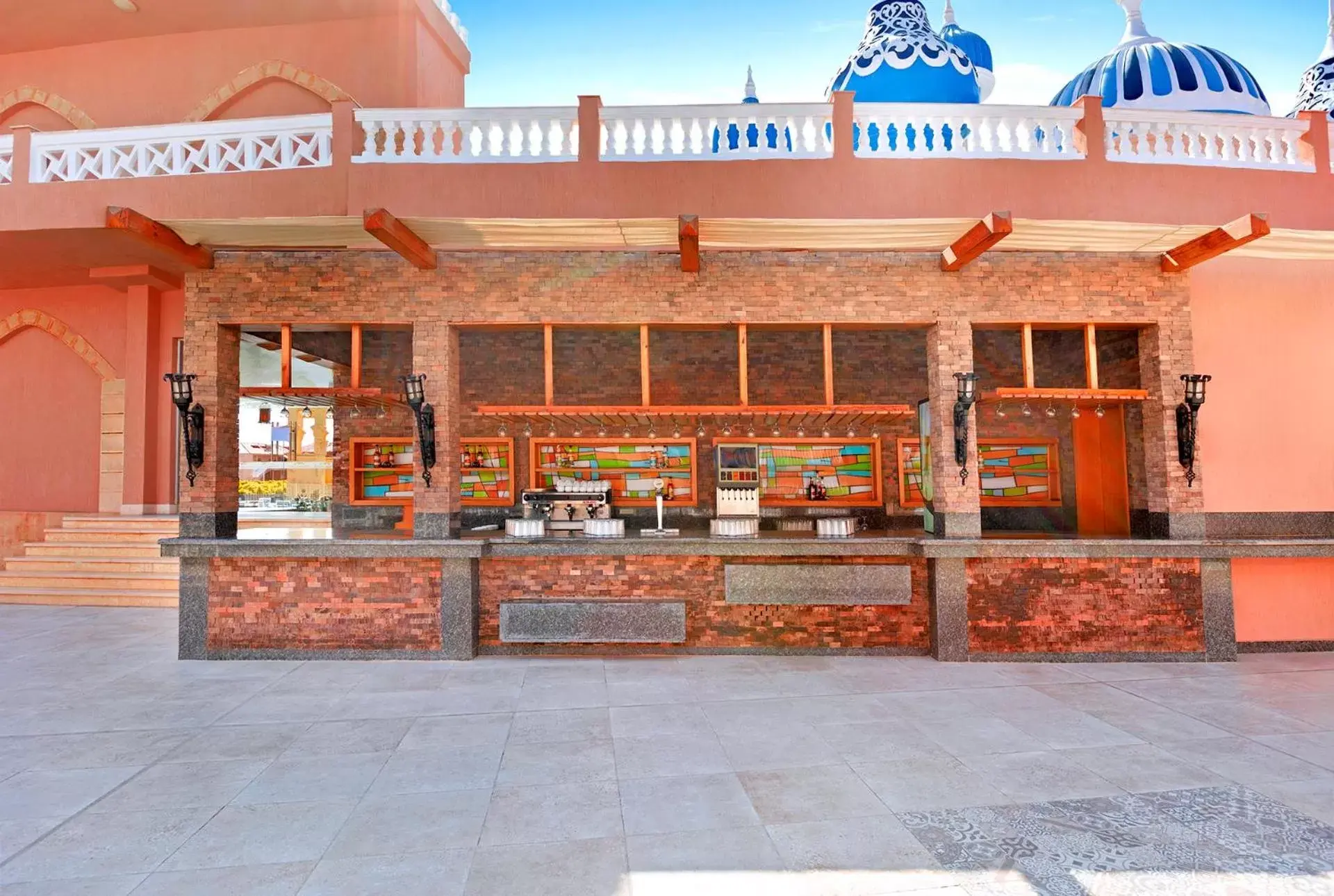 Lounge or bar in Pickalbatros Alf Leila Wa Leila Resort - Neverland Hurghada