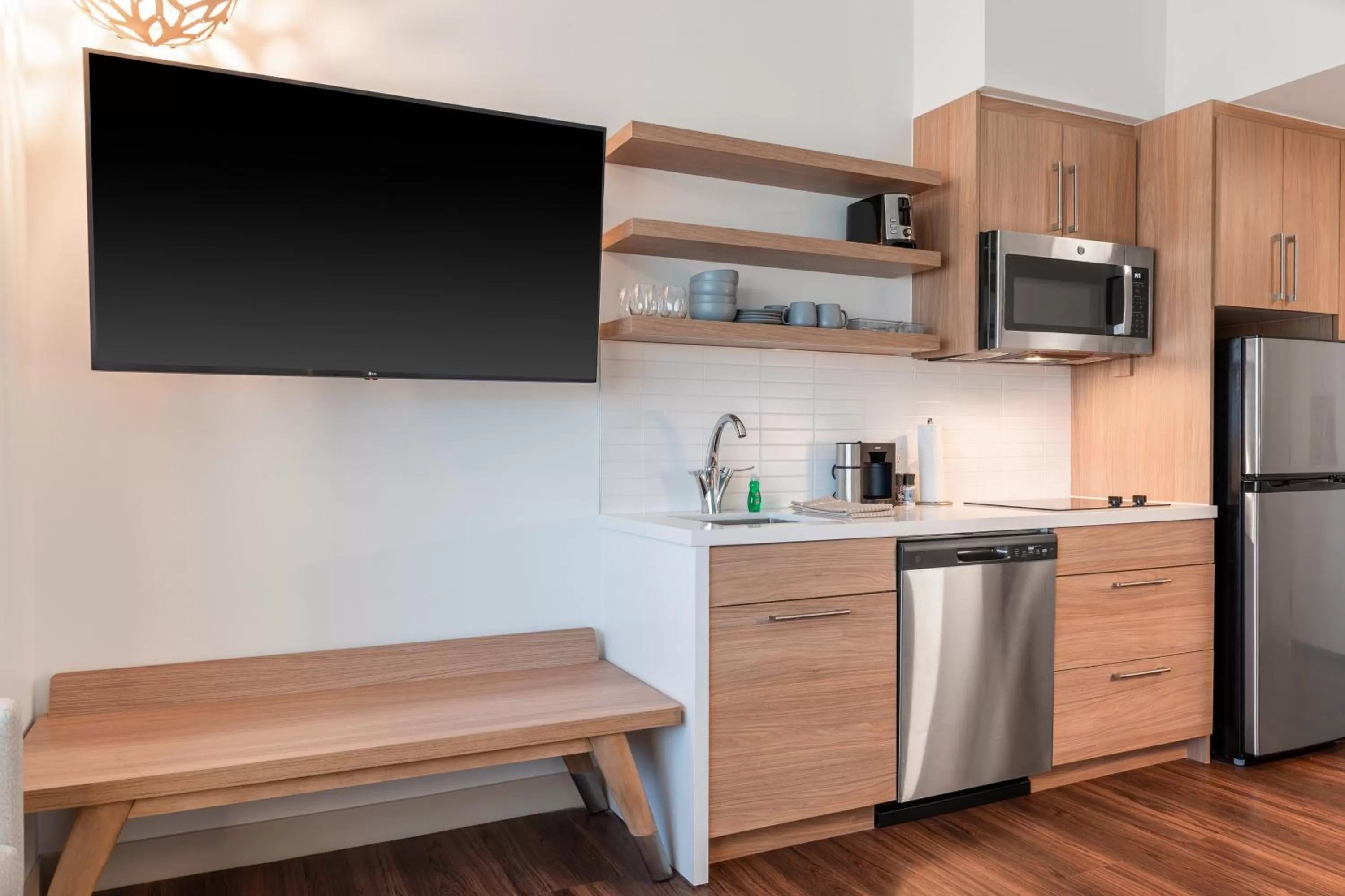 Kitchen or kitchenette in Element Dallas Richardson