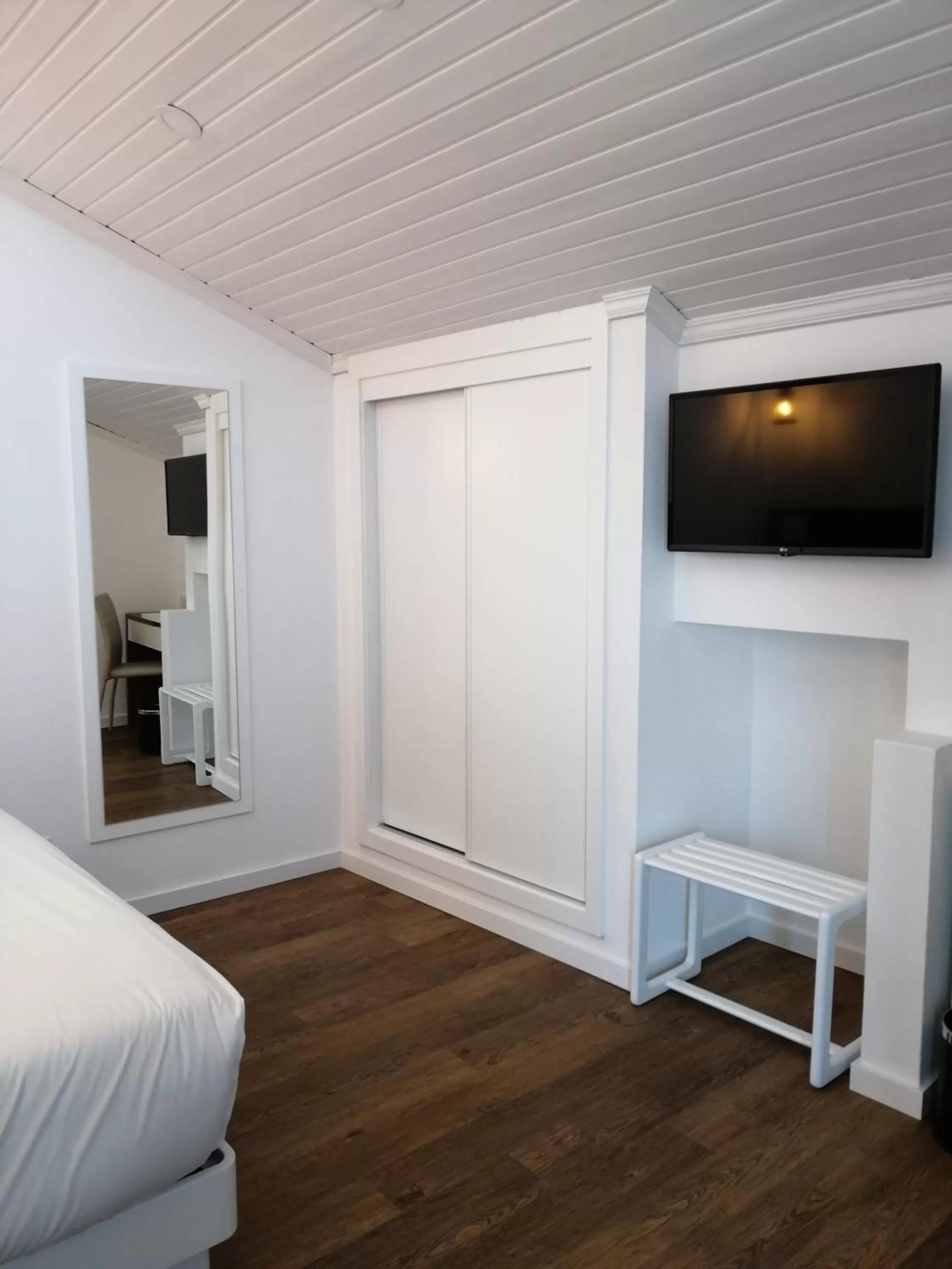 Bed in Hotel Veleiro