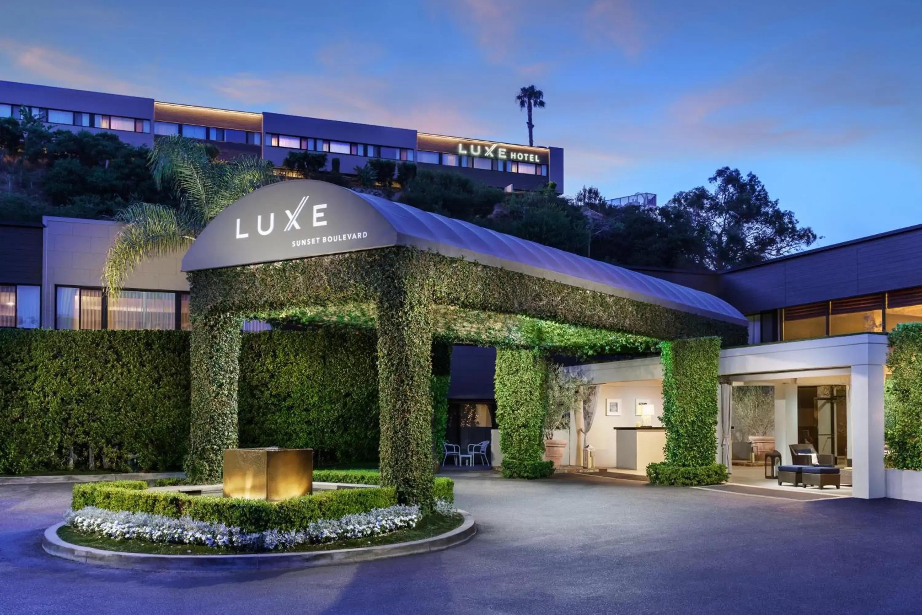 Facade/entrance, Property Building in Luxe Sunset Boulevard Hotel