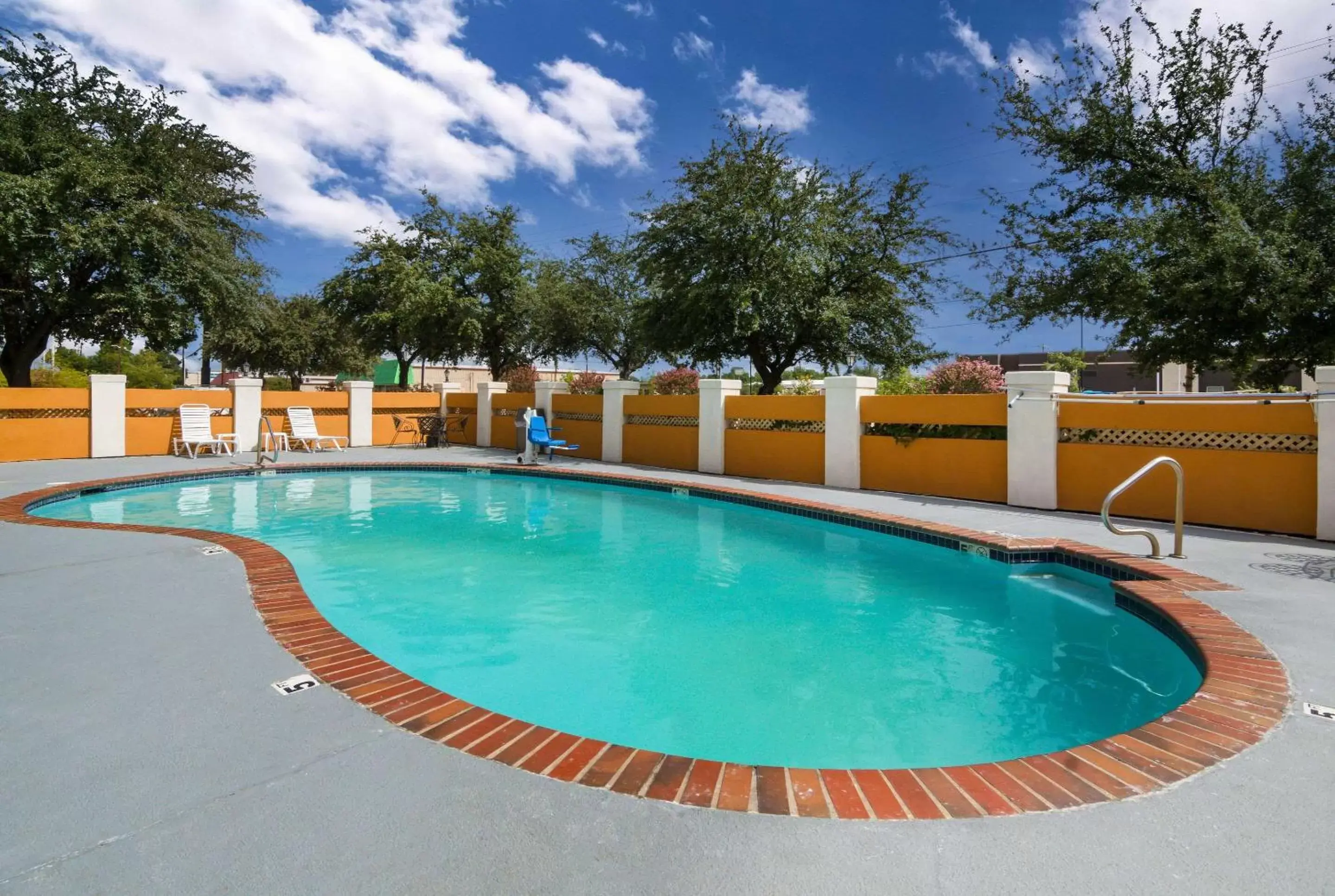 Swimming Pool in Quality Inn & Suites Granbury