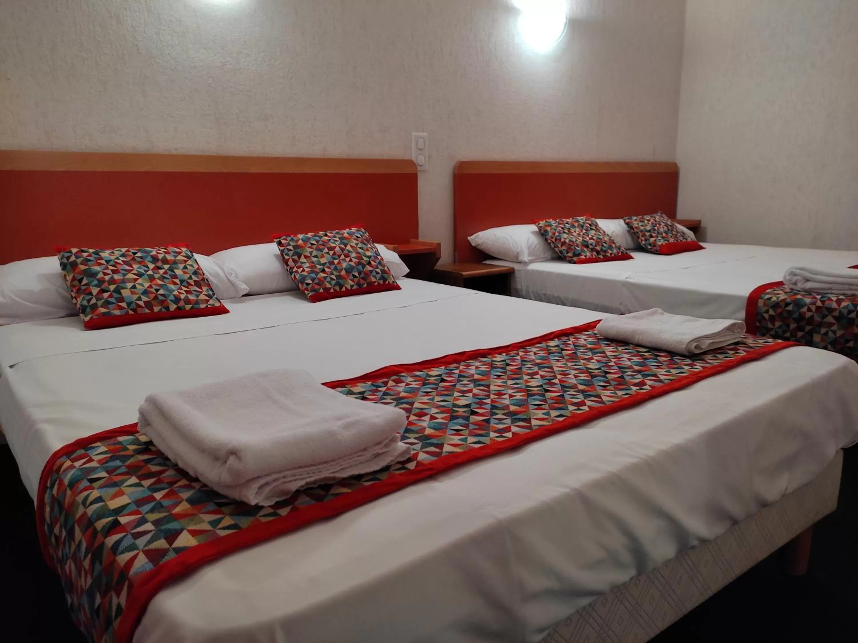 Bedroom in Hôtel Aux Armes de Belgique