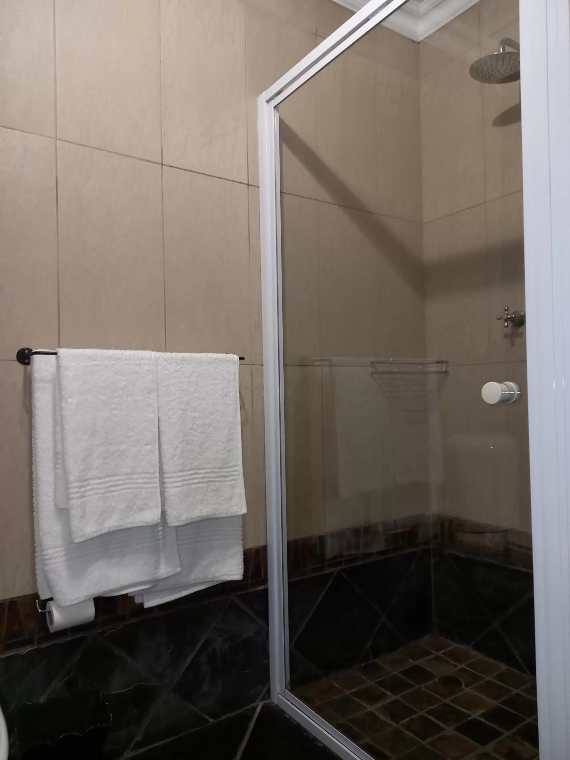 Bathroom in Troas Boutique hotel