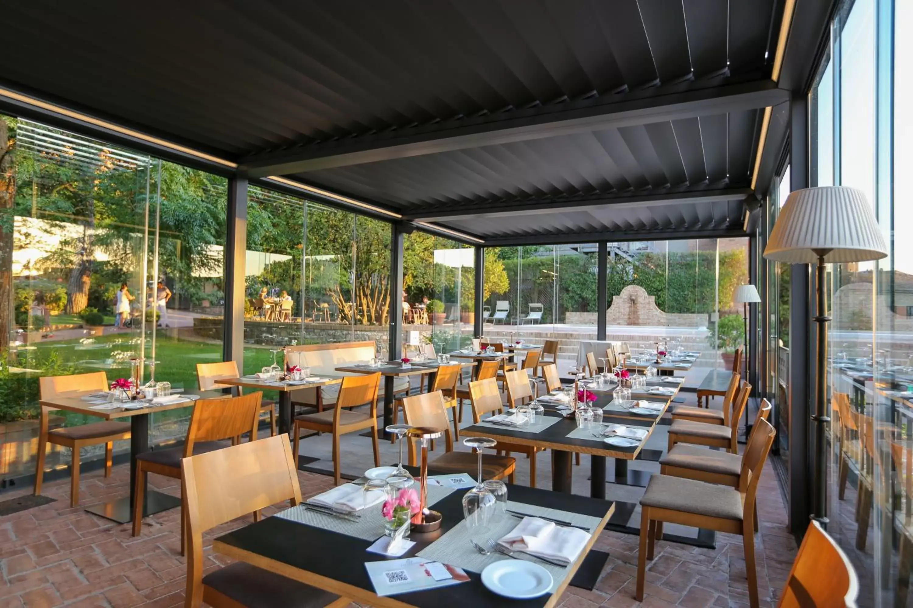 Restaurant/Places to Eat in Hotel Vannucci