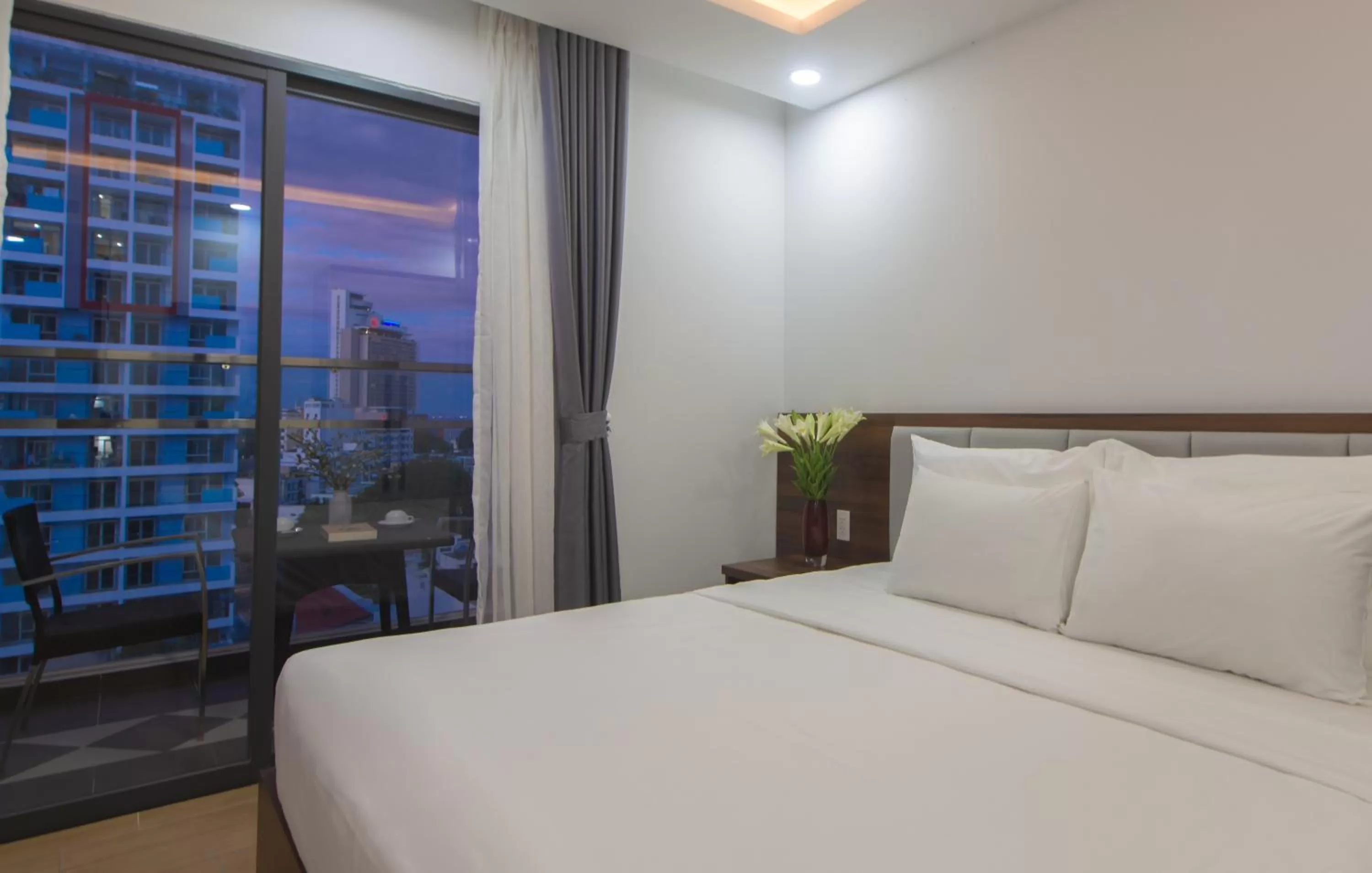 City view, Bed in The Gold Coast Hotel Nha Trang